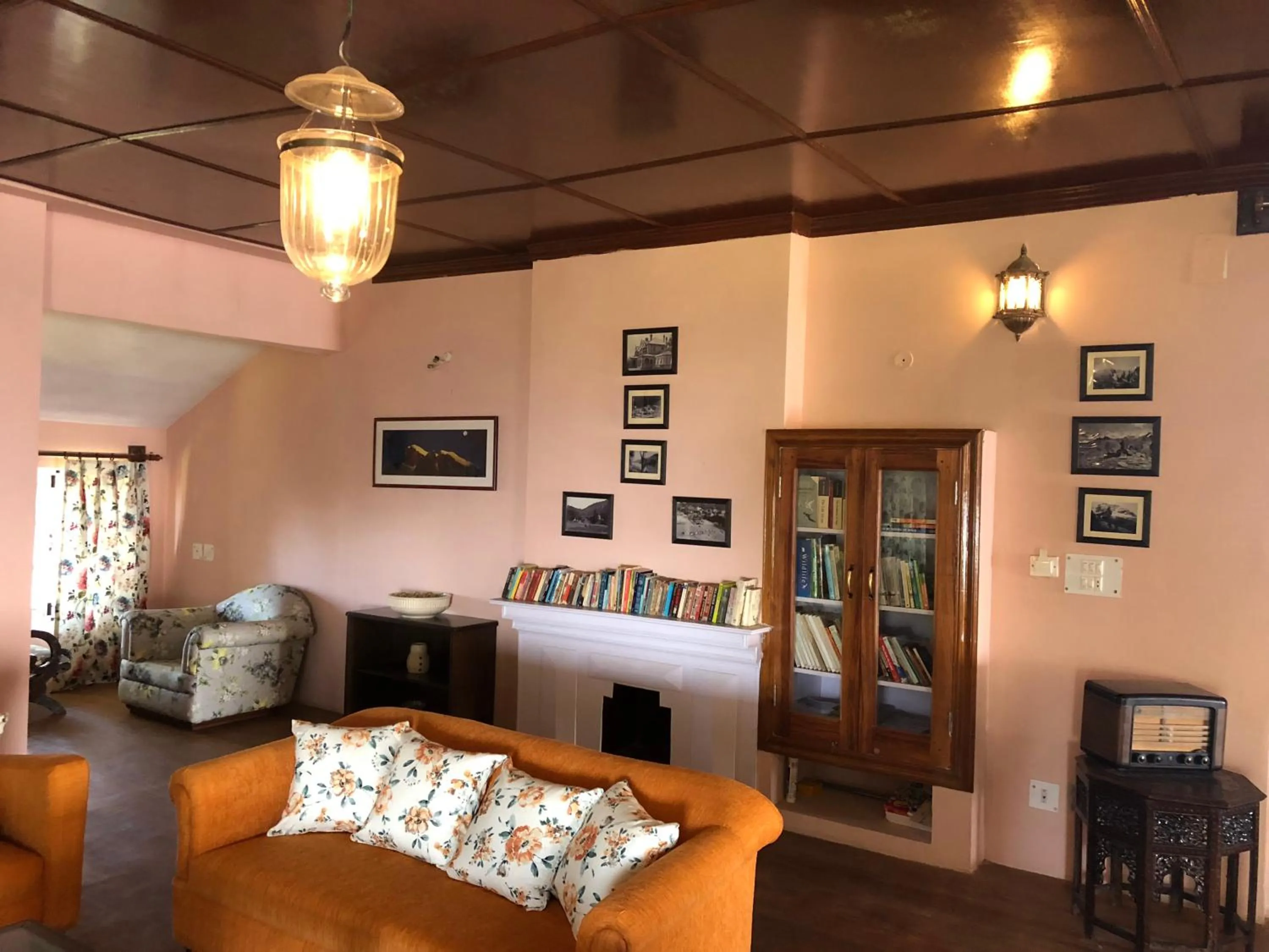 Library in Tree of Life Grand Oak Manor Binsar