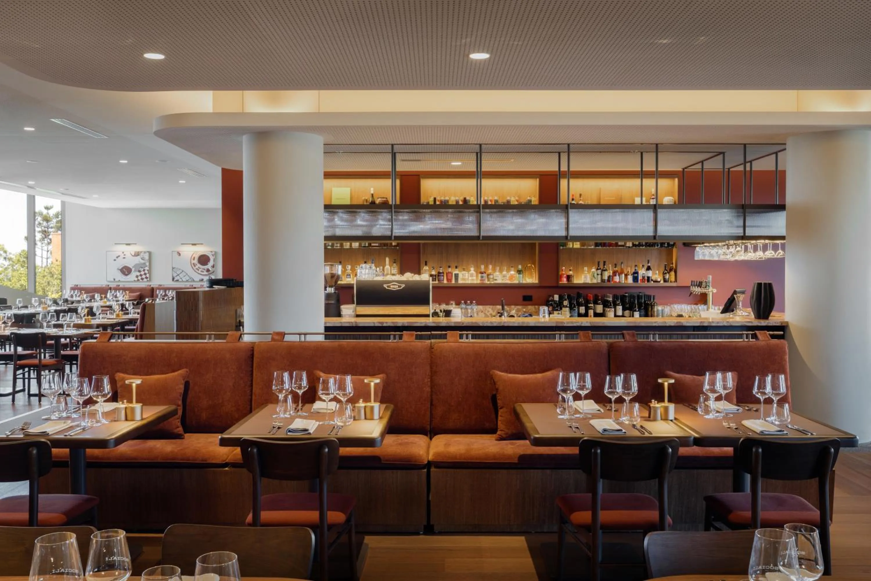 Restaurant/places to eat in Crowne Plaza Geelong by IHG