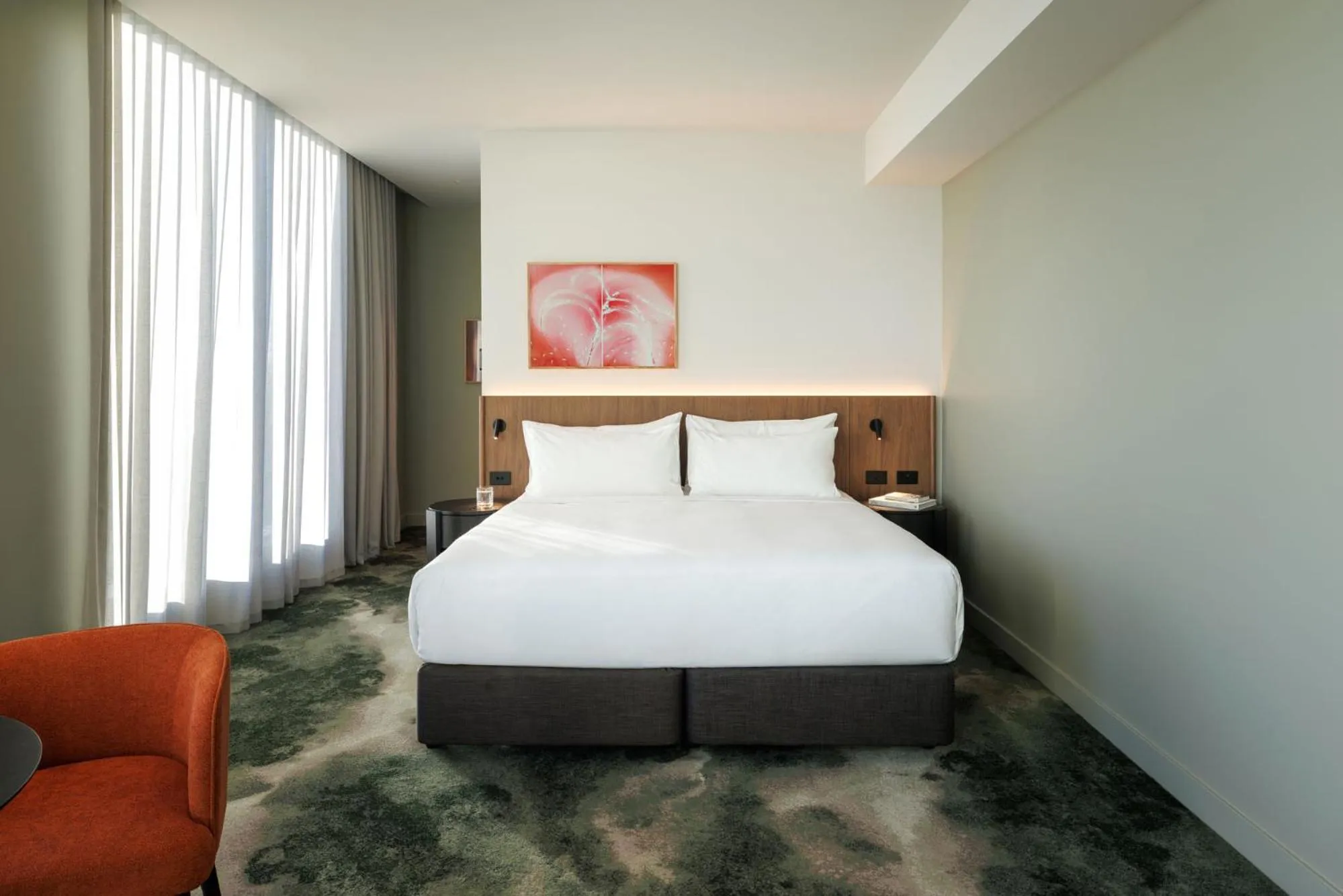 Bed in Crowne Plaza Geelong by IHG