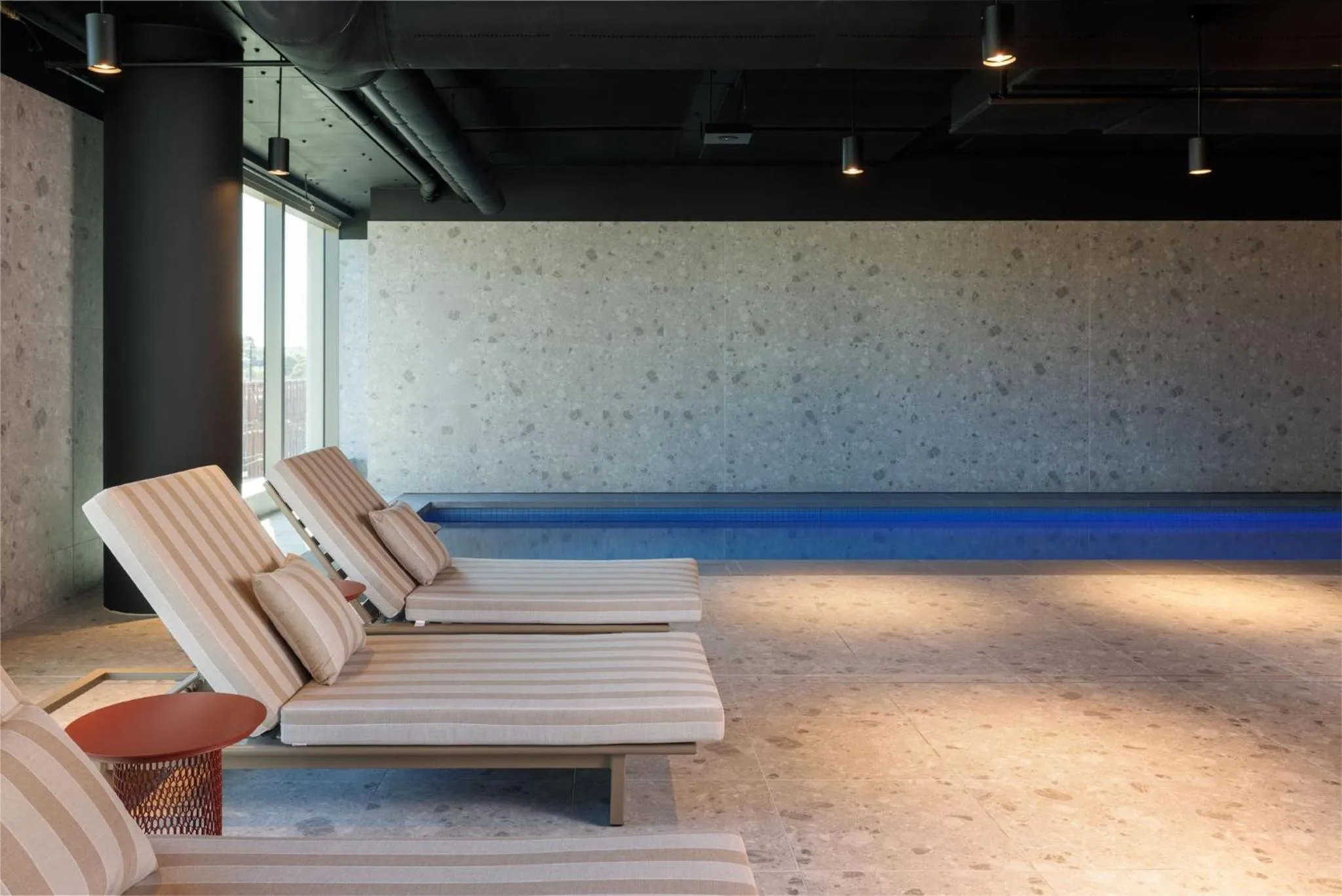 Swimming pool in Crowne Plaza Geelong by IHG