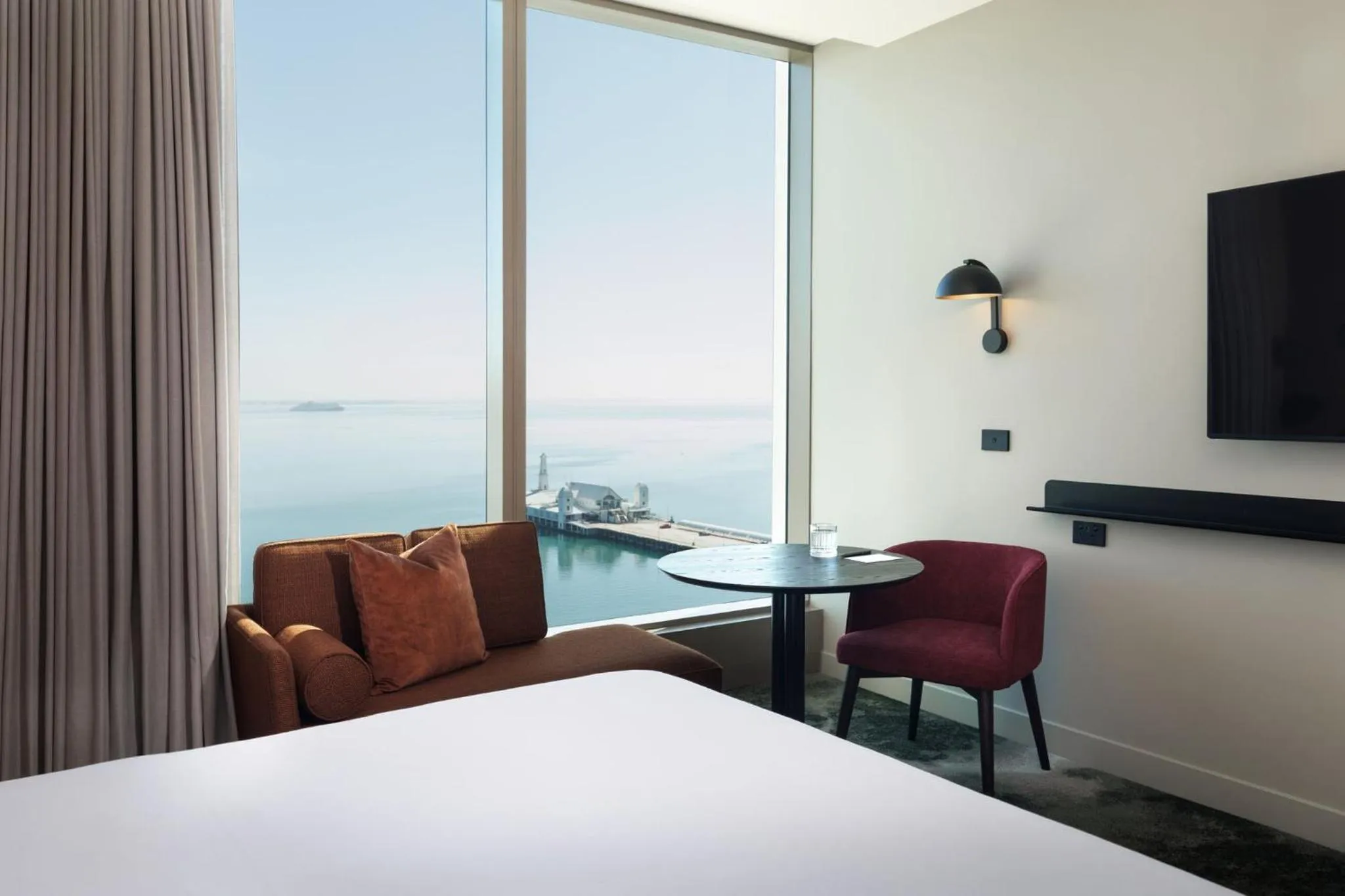 Photo of the whole room, Bed in Crowne Plaza Geelong by IHG