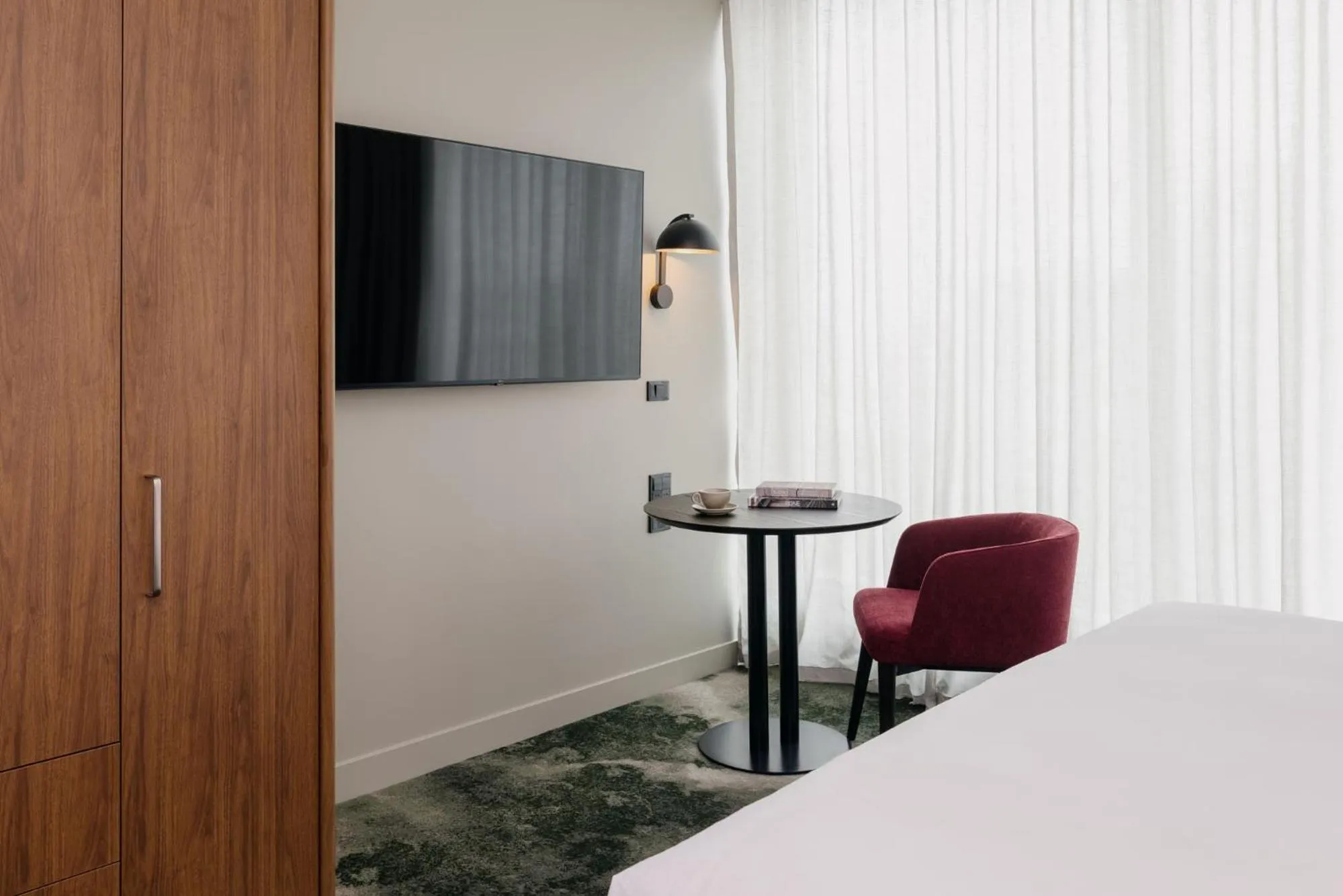 Bed in Crowne Plaza Geelong by IHG