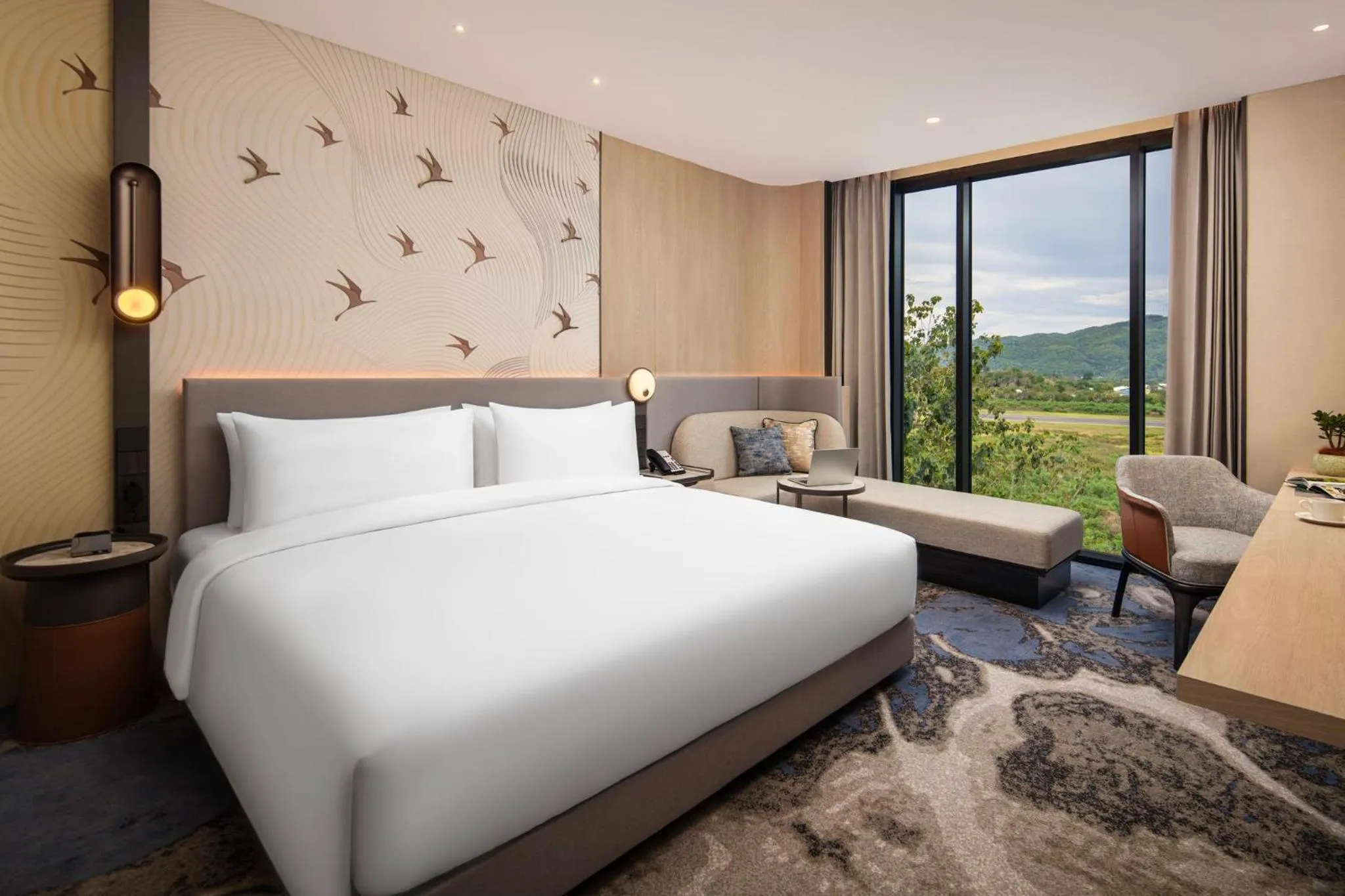 Photo of the whole room, Bed in Crowne Plaza Labuan Bajo by IHG