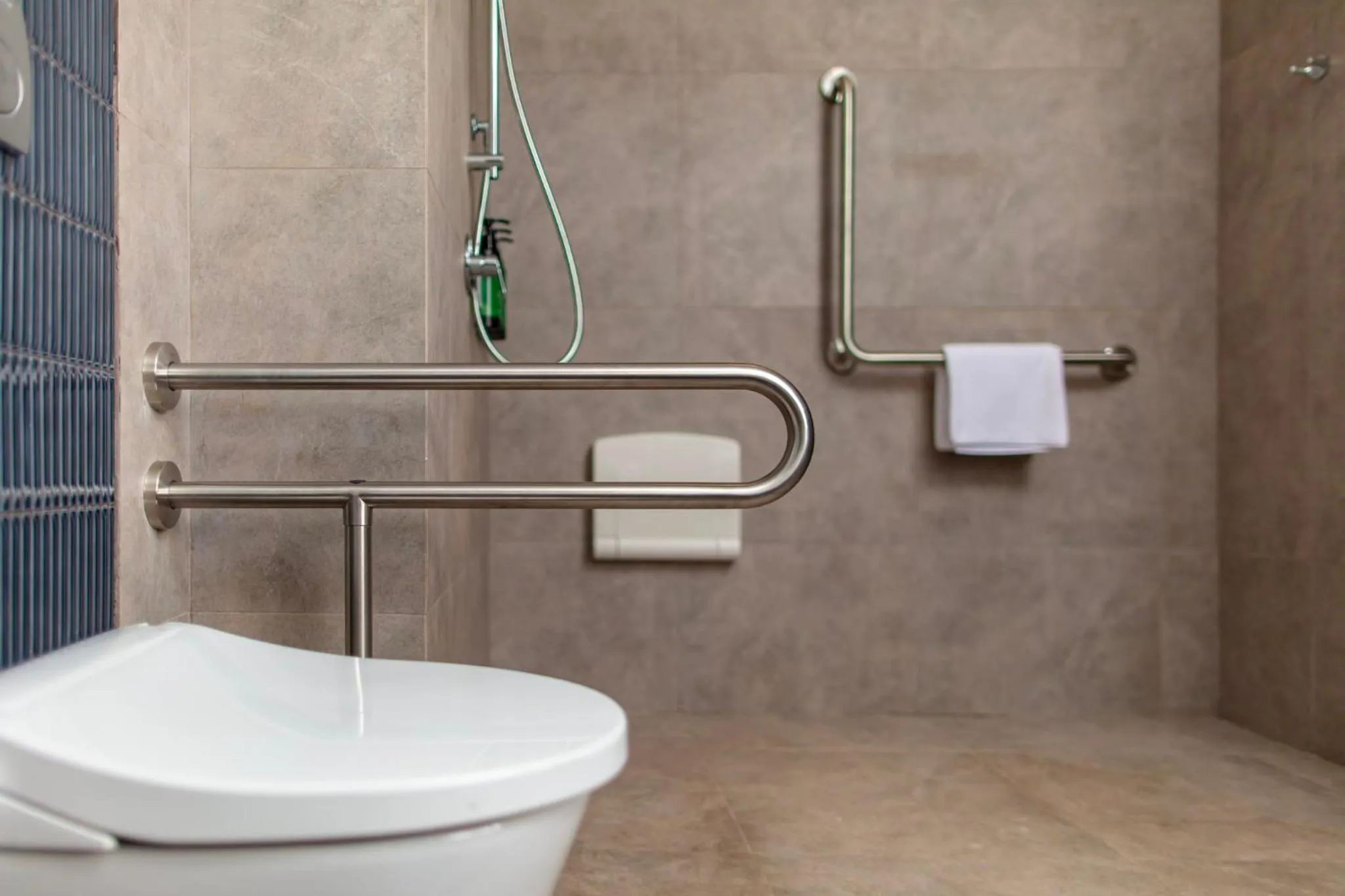 Bathroom in Crowne Plaza Labuan Bajo by IHG