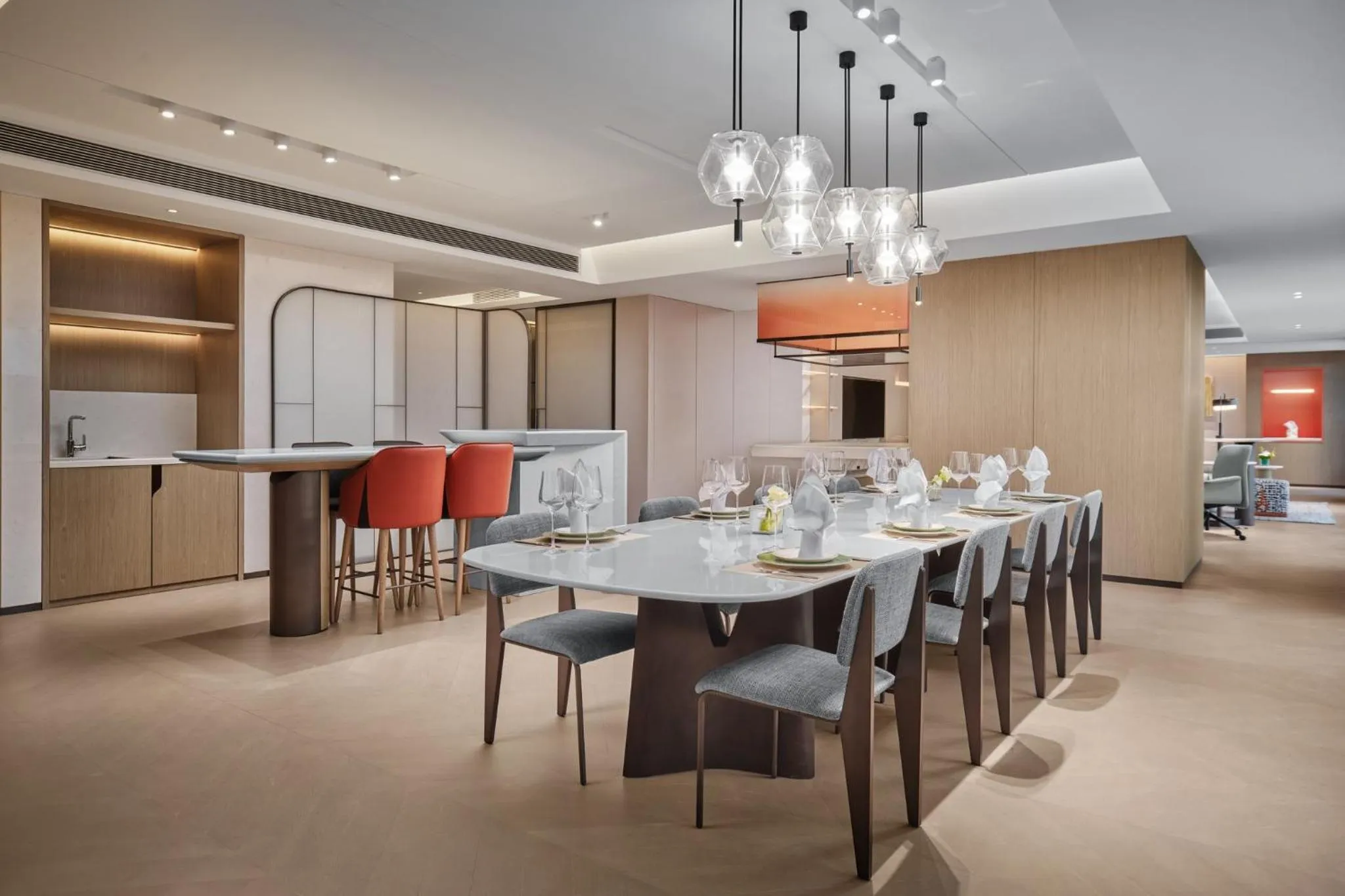 Photo of the whole room in Crowne Plaza Zhongshan Torch High-tech Zone by IHG