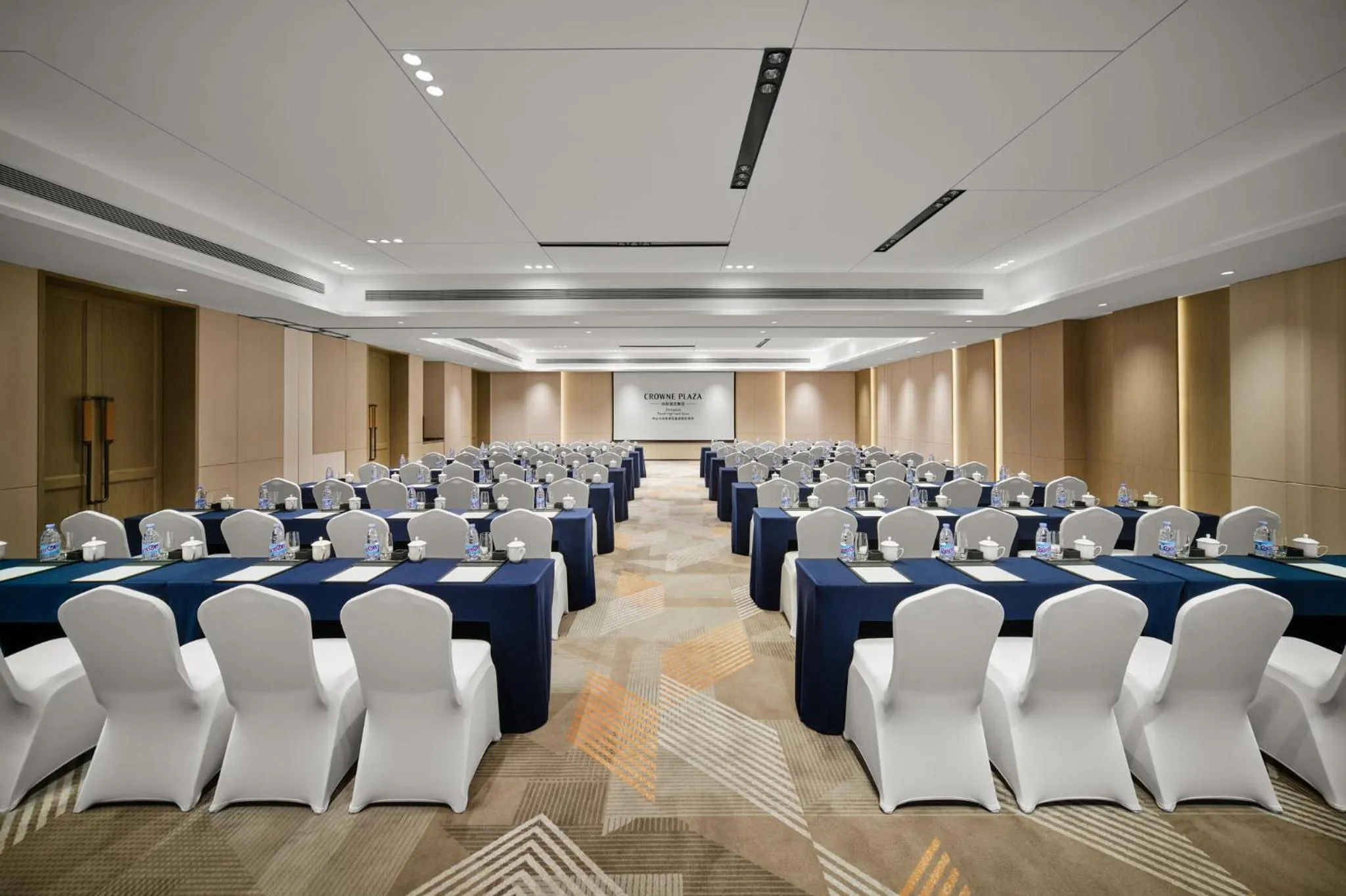 Meeting/conference room in Crowne Plaza Zhongshan Torch High-tech Zone by IHG