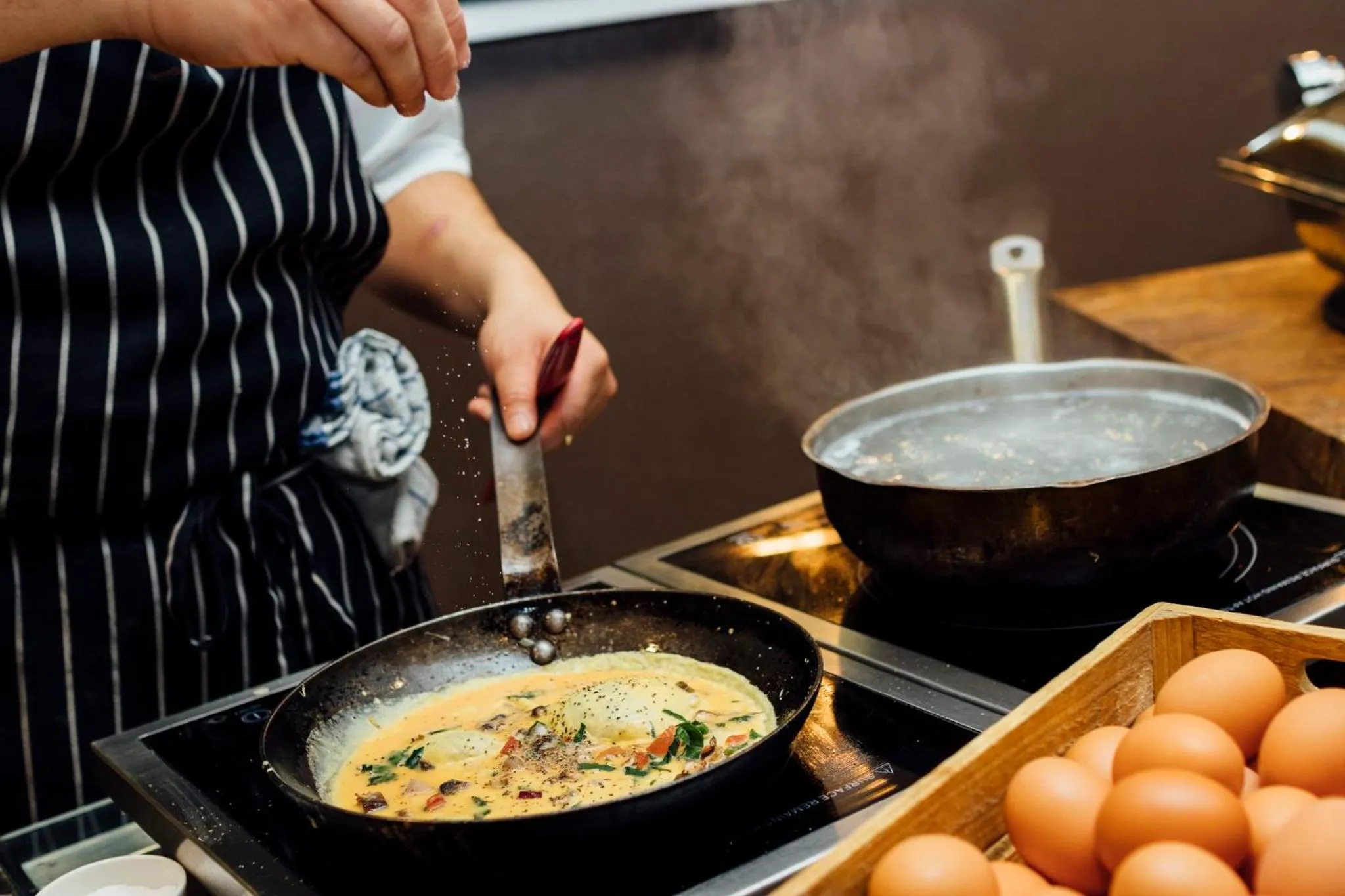 Restaurant/places to eat in Crowne Plaza Zhongshan Torch High-tech Zone by IHG