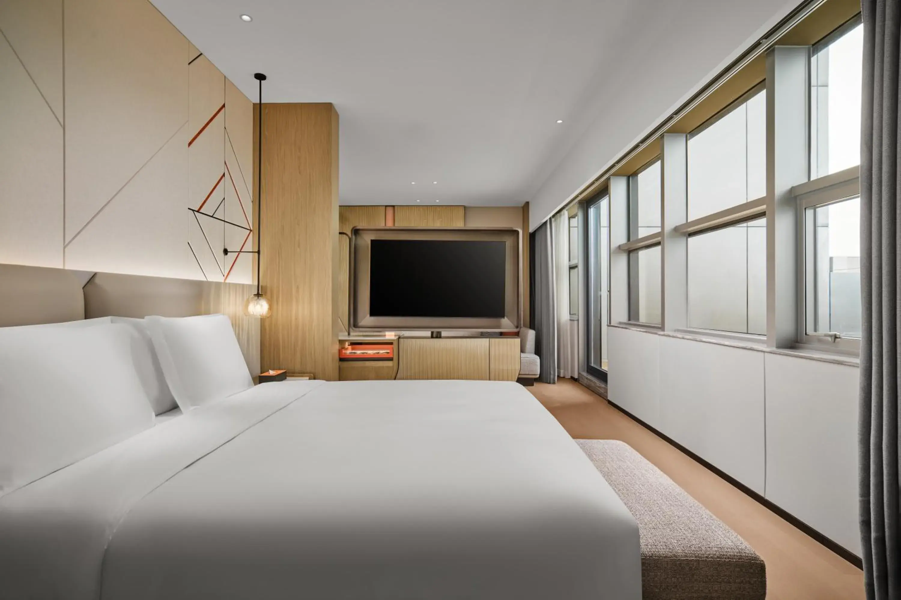 Premium King Room with Lounge Access and Balcony in Crowne Plaza Zhongshan Torch High-tech Zone by IHG Premium King Room with Lounge Access and Balcony in Crowne Plaza Zhongshan Torch High-tech Zone by IHG