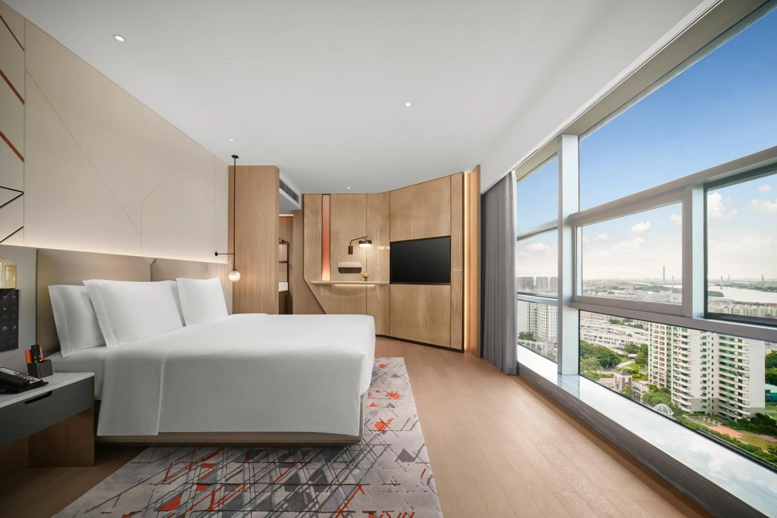 Bedroom in Crowne Plaza Zhongshan Torch High-tech Zone by IHG