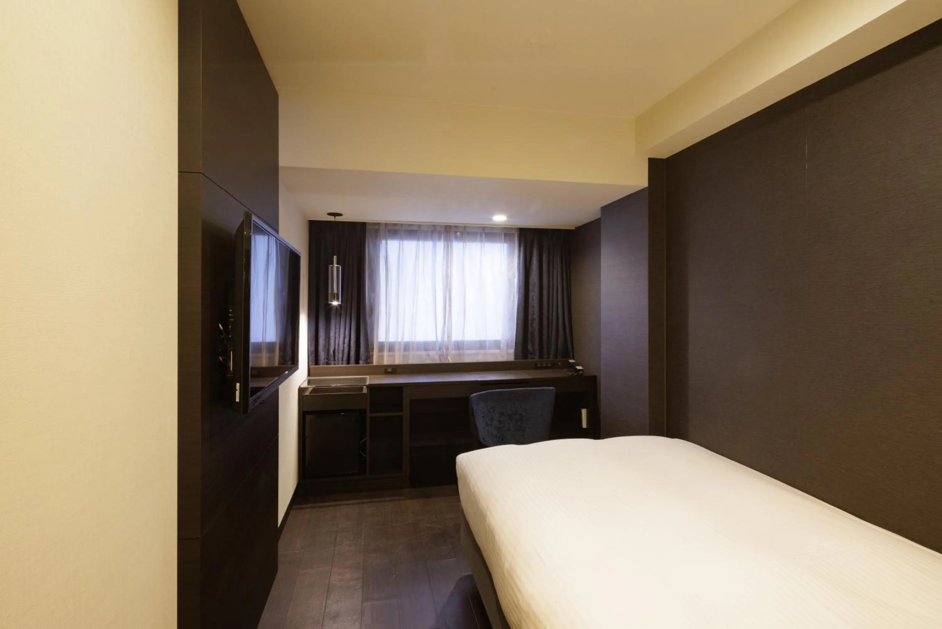 Photo of the whole room, Bed in HOTEL AMANEK Osaka Namba