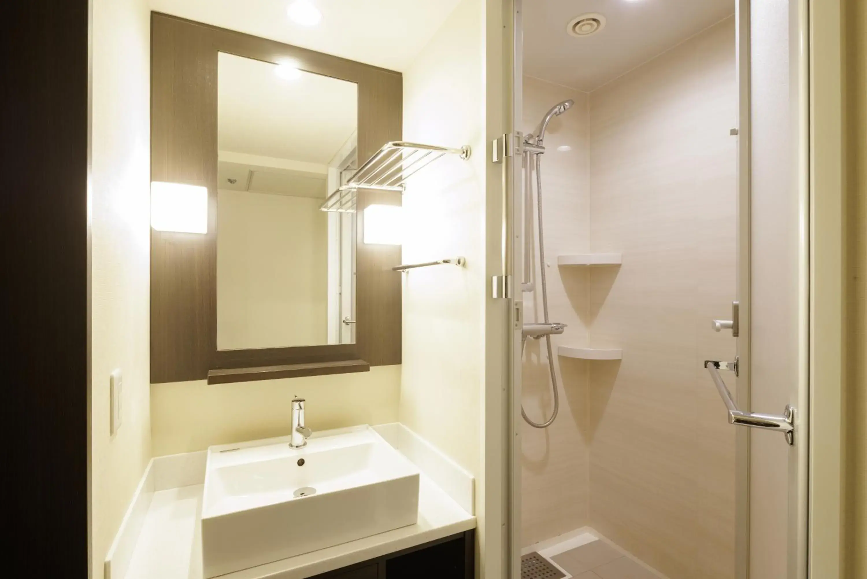 Economy Double Room in HOTEL AMANEK Osaka Namba Economy Double Room in HOTEL AMANEK Osaka Namba