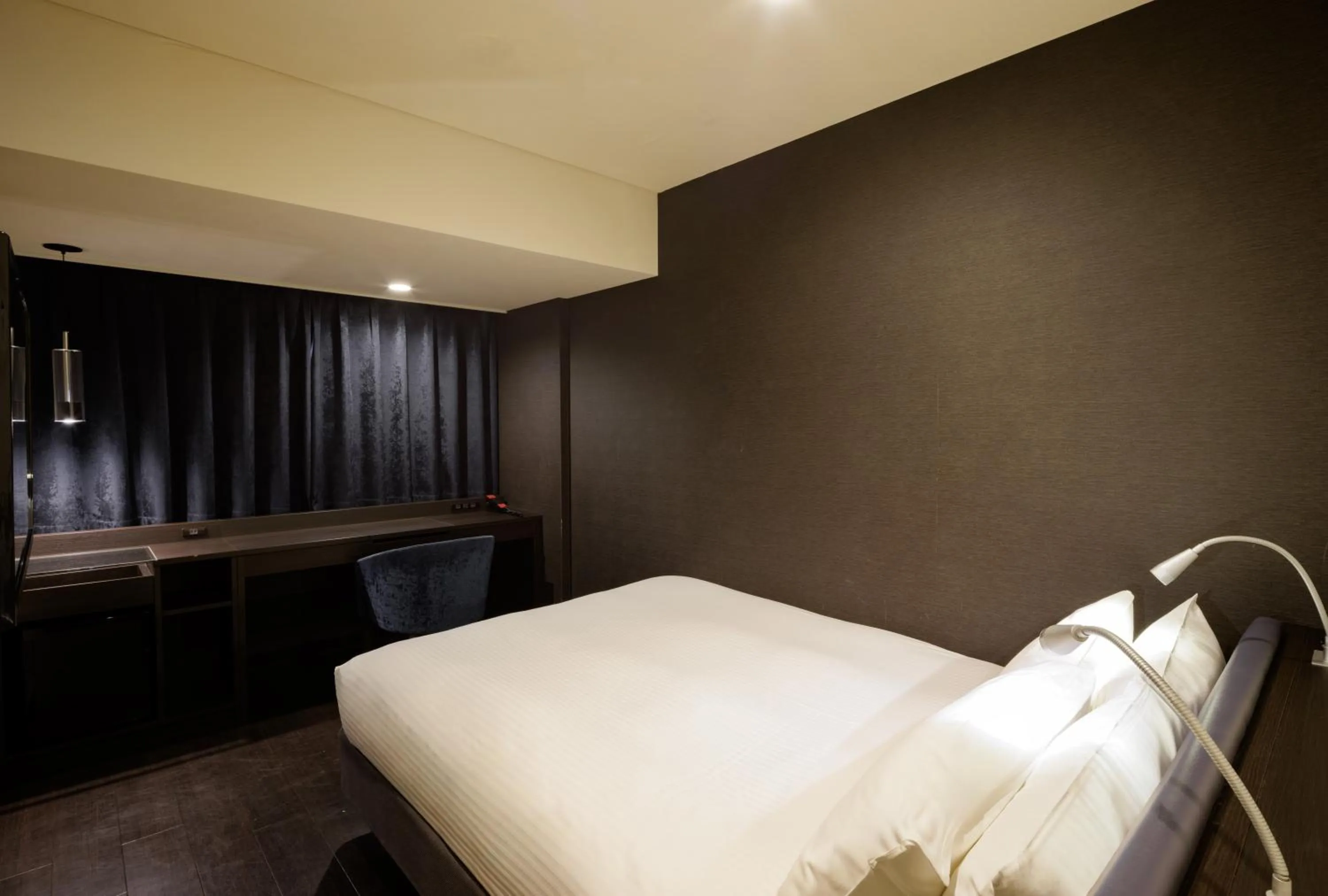 Photo of the whole room, Bed in HOTEL AMANEK Osaka Namba