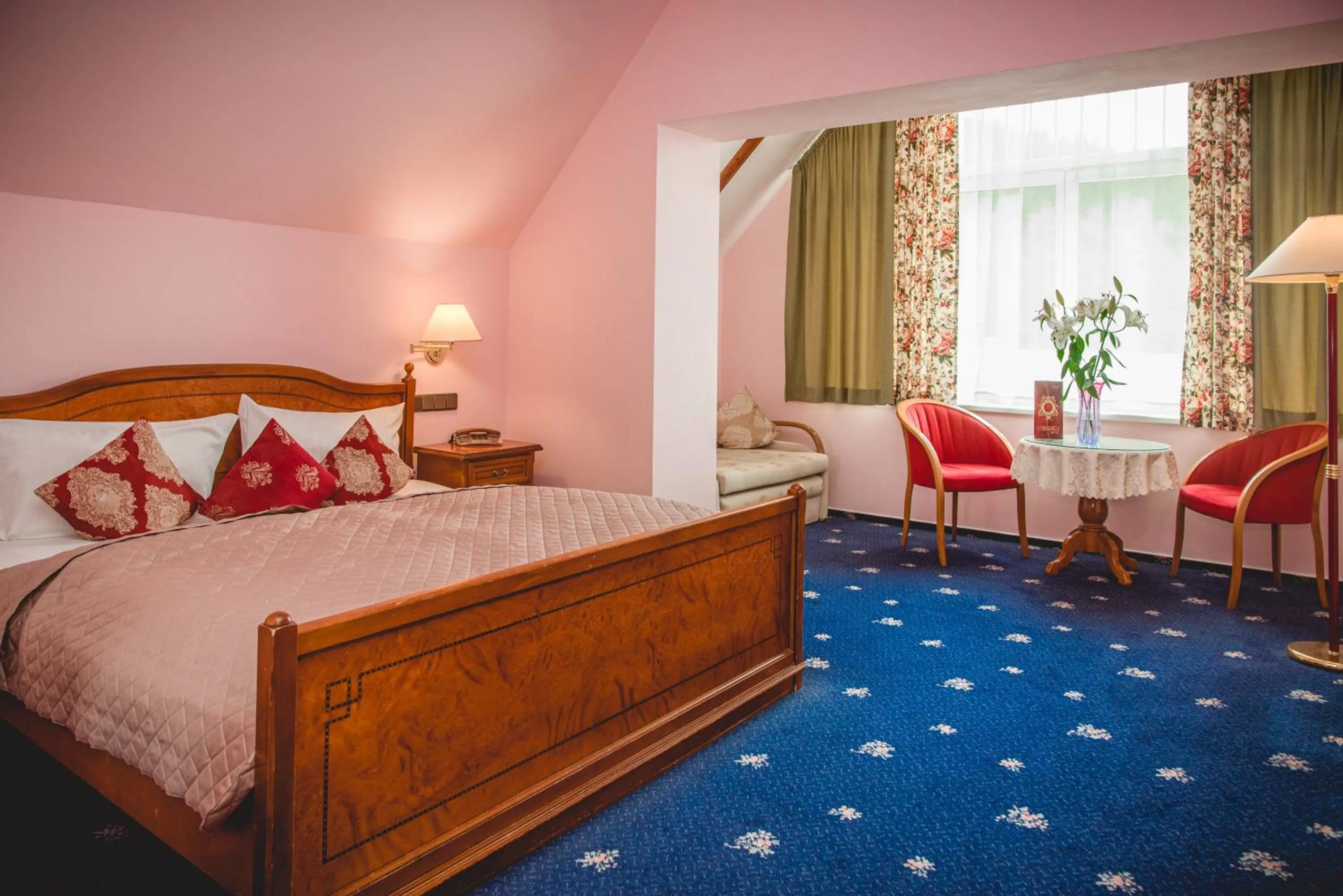 Bed in Hotel Rezydencja