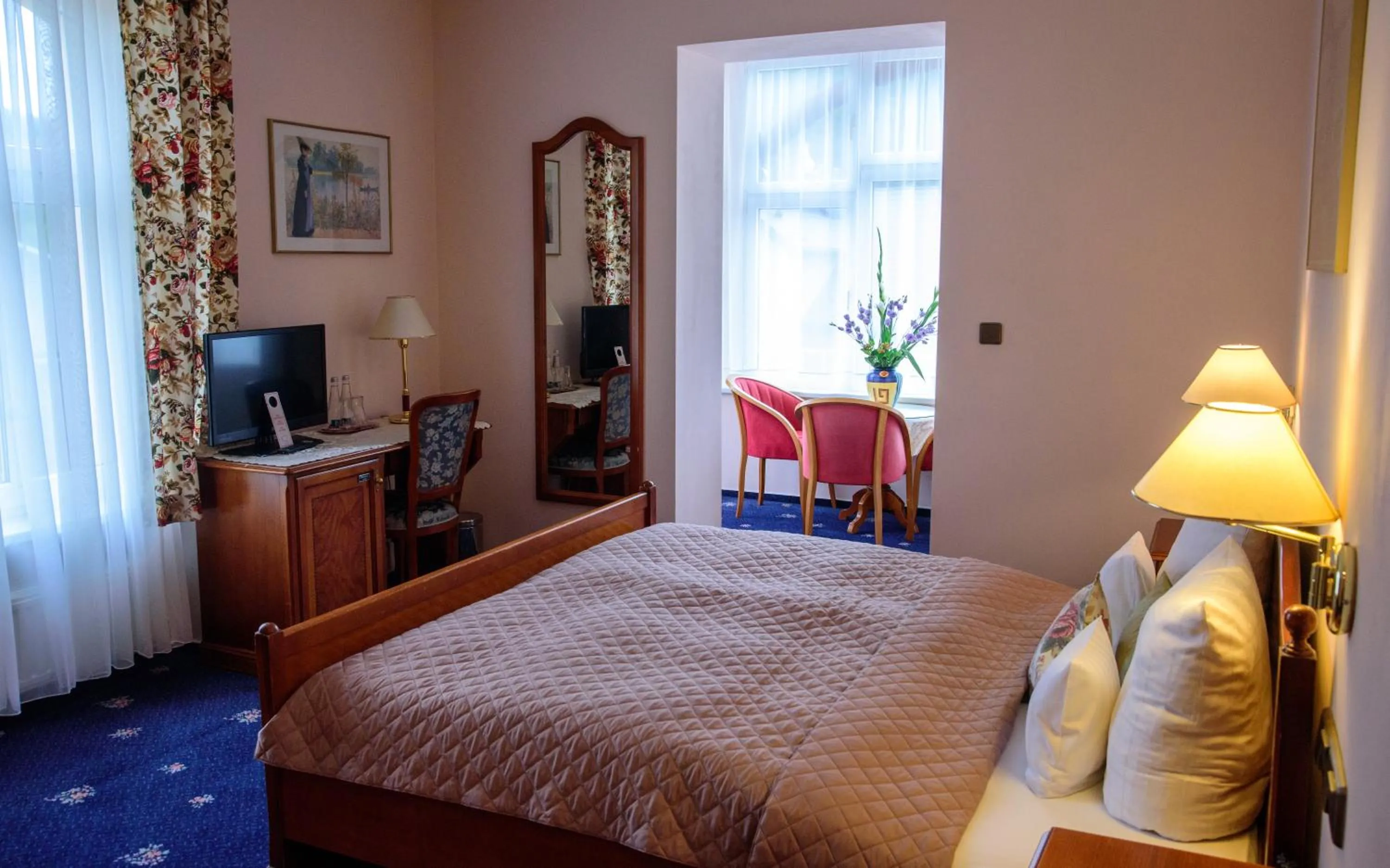 Bed in Hotel Rezydencja