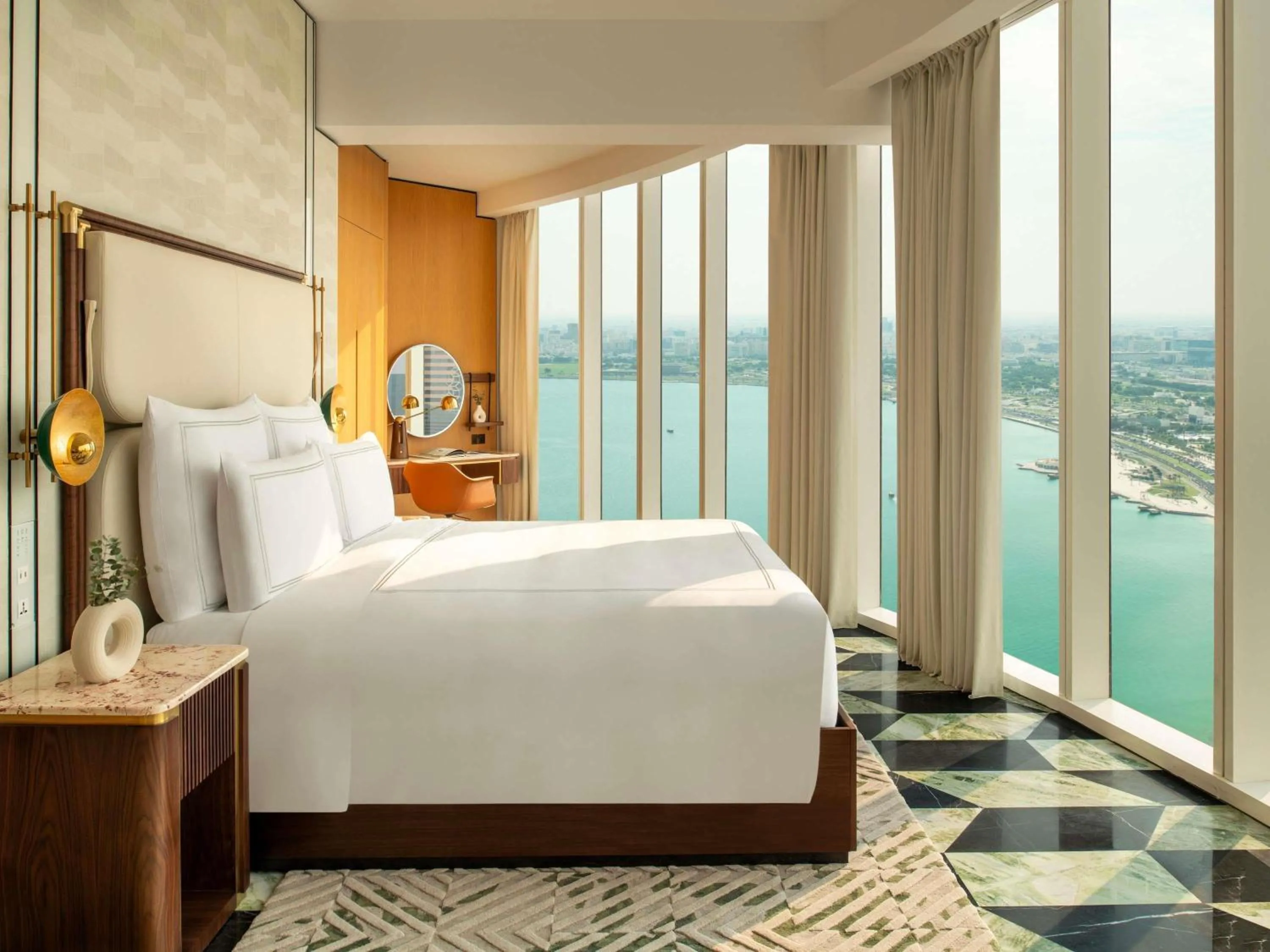 Bedroom, Bed in Swissôtel Corniche Park Towers Doha