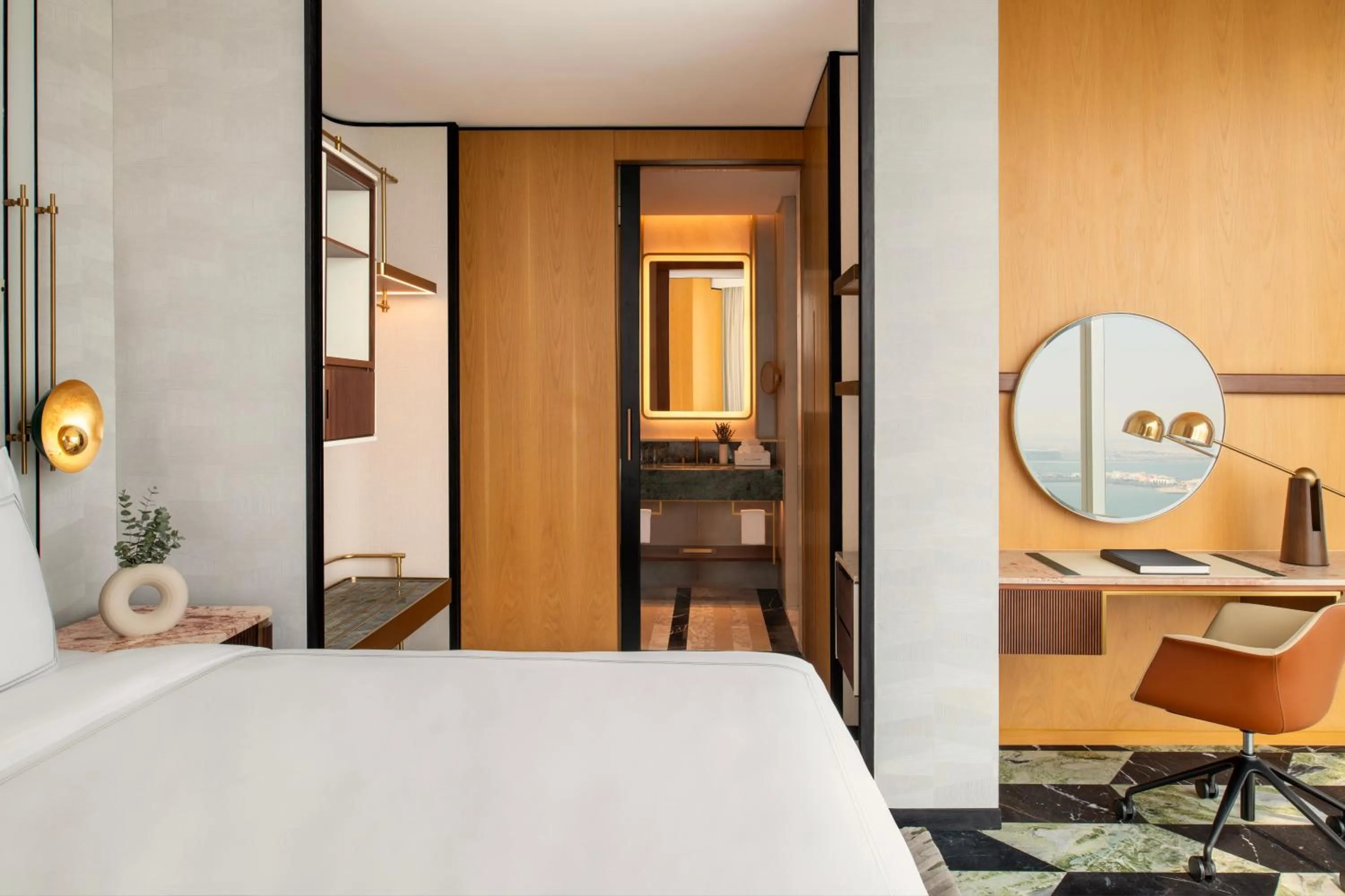 Bedroom, Bed in Swissôtel Corniche Park Towers Doha