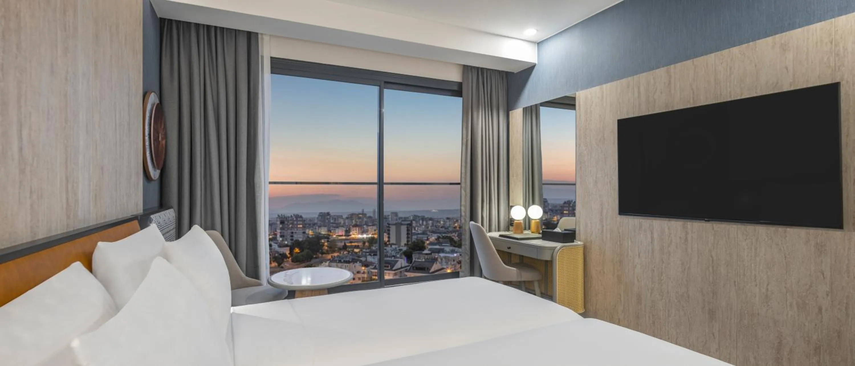 Bed in MERCURE ANTALYA KONYAALTI