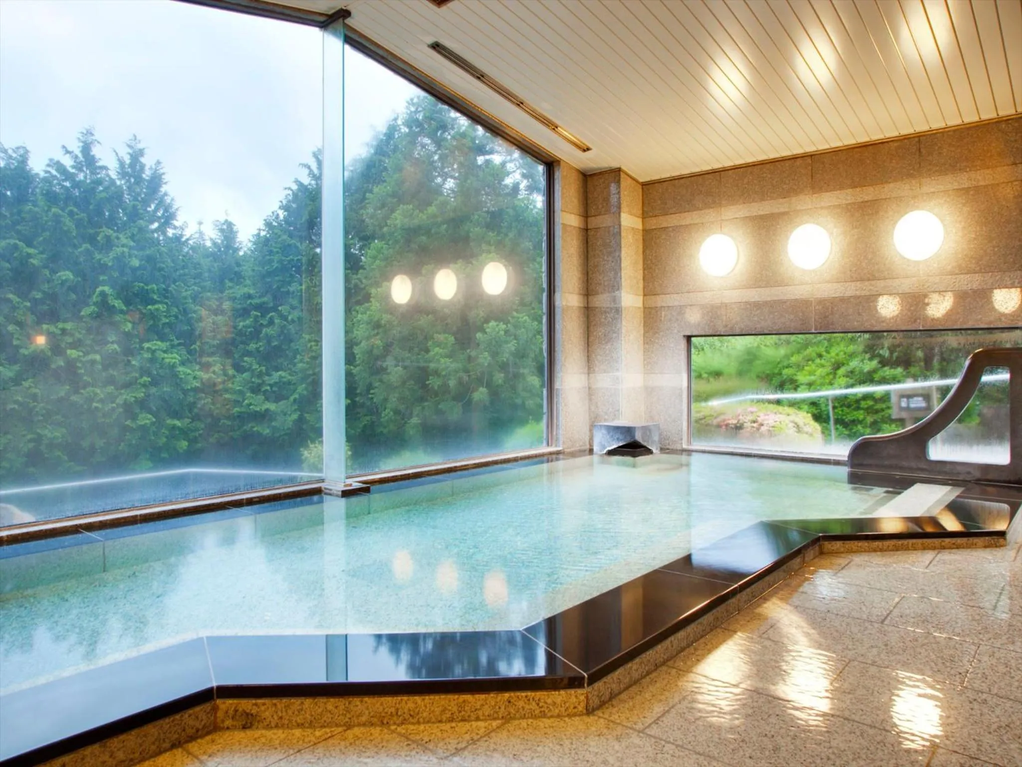 Open Air Bath in Yugashima Golf Club & Hotel Resort