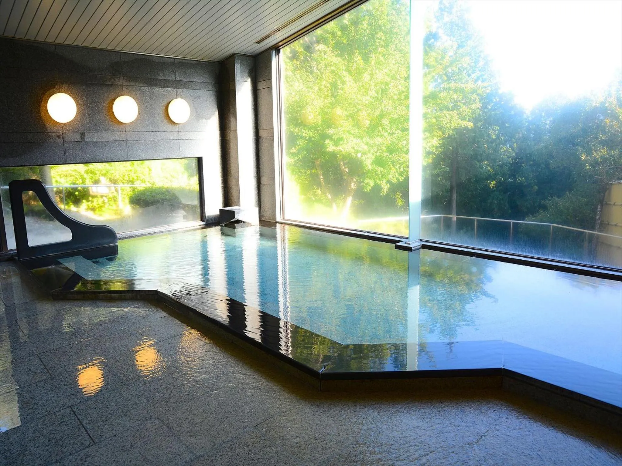 Open Air Bath in Yugashima Golf Club & Hotel Resort