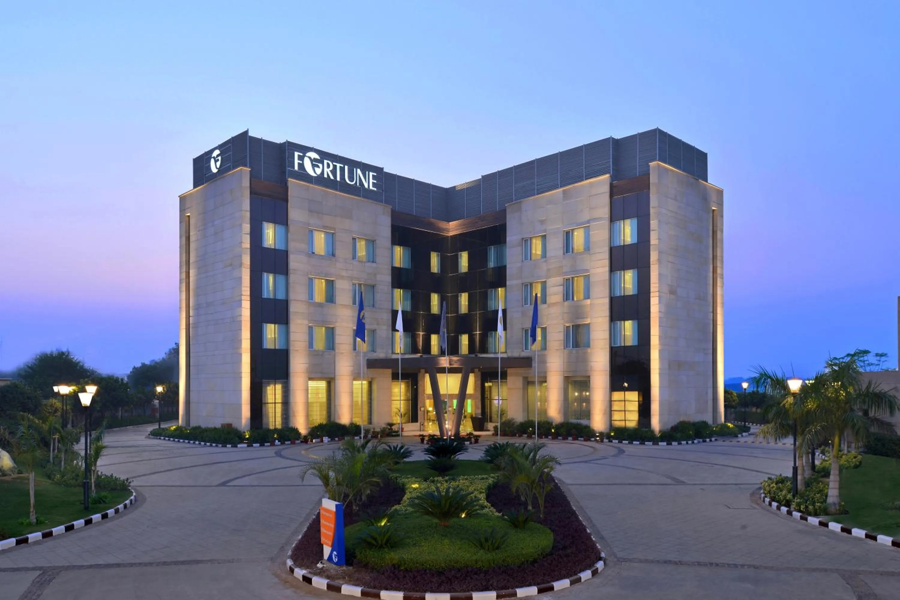 Property building in Fortune Park Orange, Sidhrawali, Gurugram - Member ITC Hotels' Group