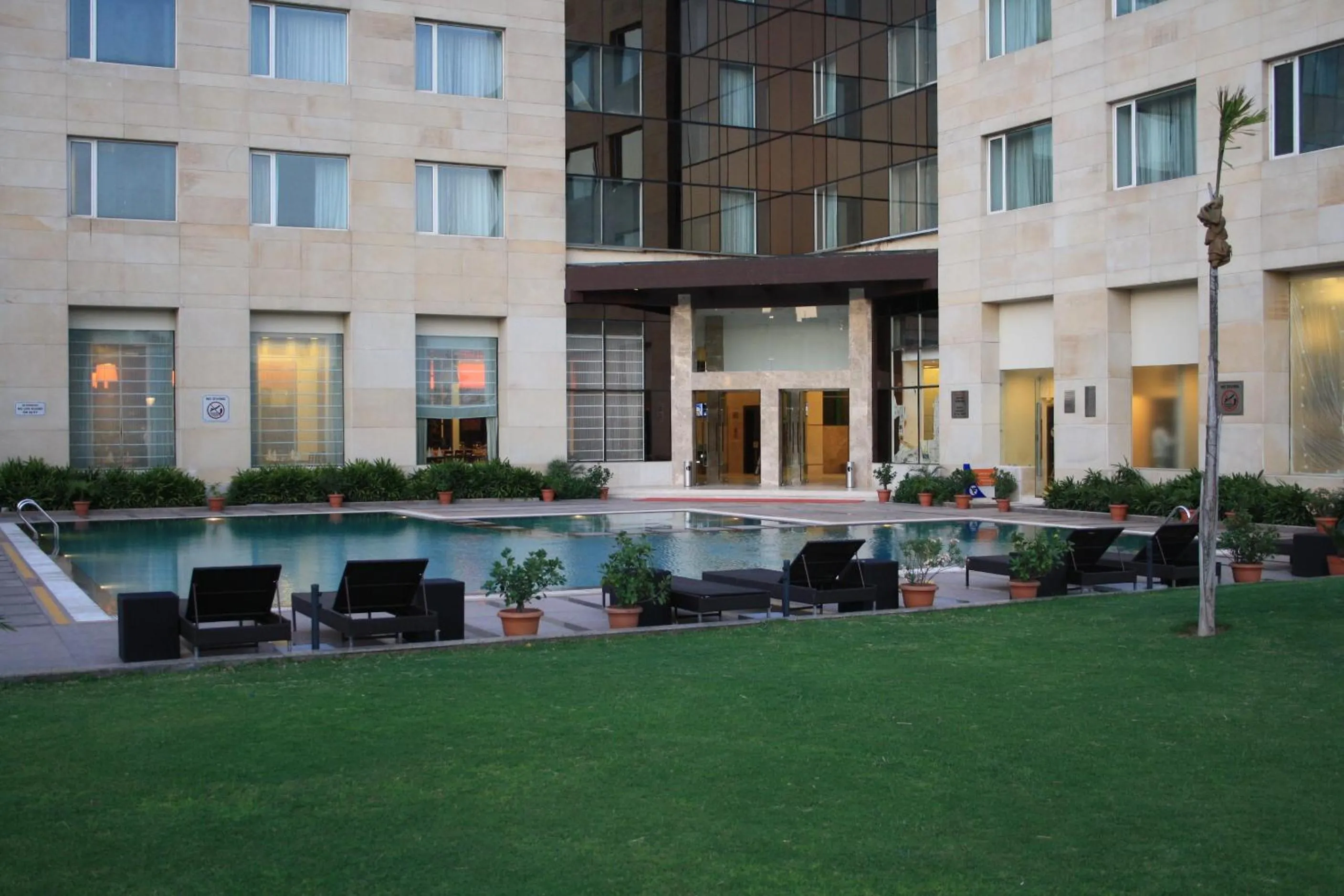 Garden in Fortune Park Orange, Sidhrawali, Gurugram - Member ITC Hotels' Group