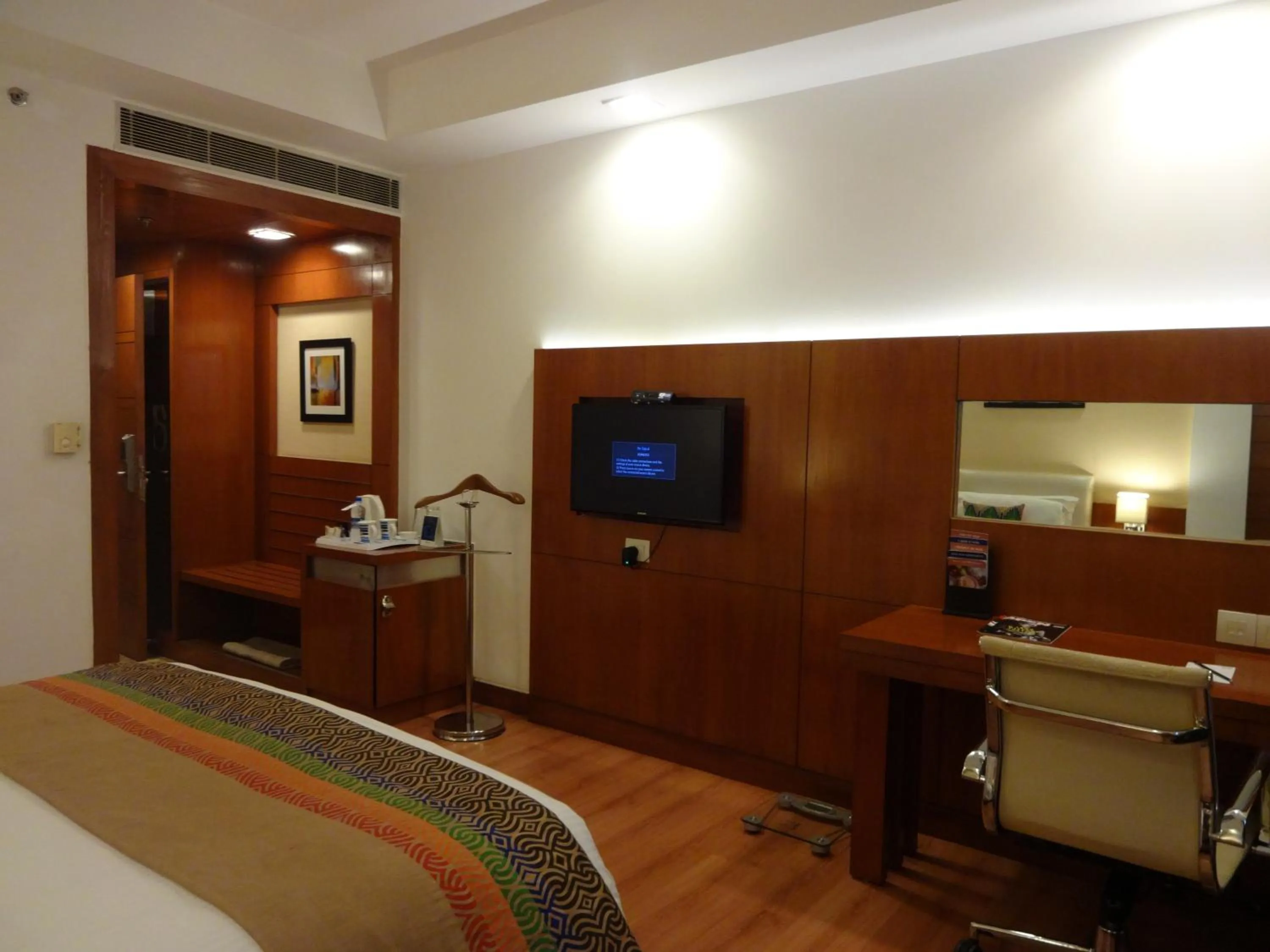 Decorative detail, Bed in Fortune Park Orange, Sidhrawali, Gurugram - Member ITC Hotels' Group