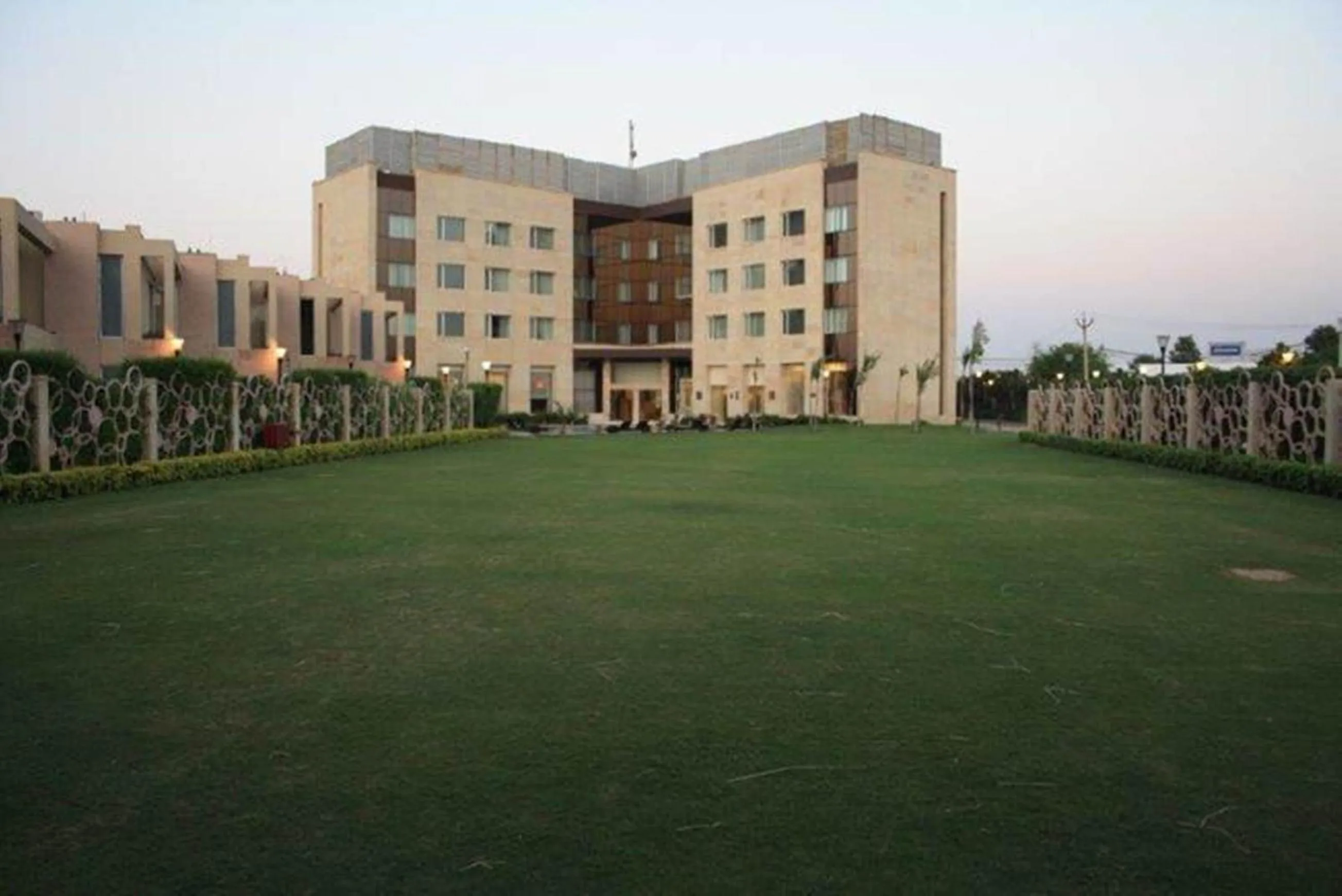 Property building in Fortune Park Orange, Sidhrawali, Gurugram - Member ITC Hotels' Group