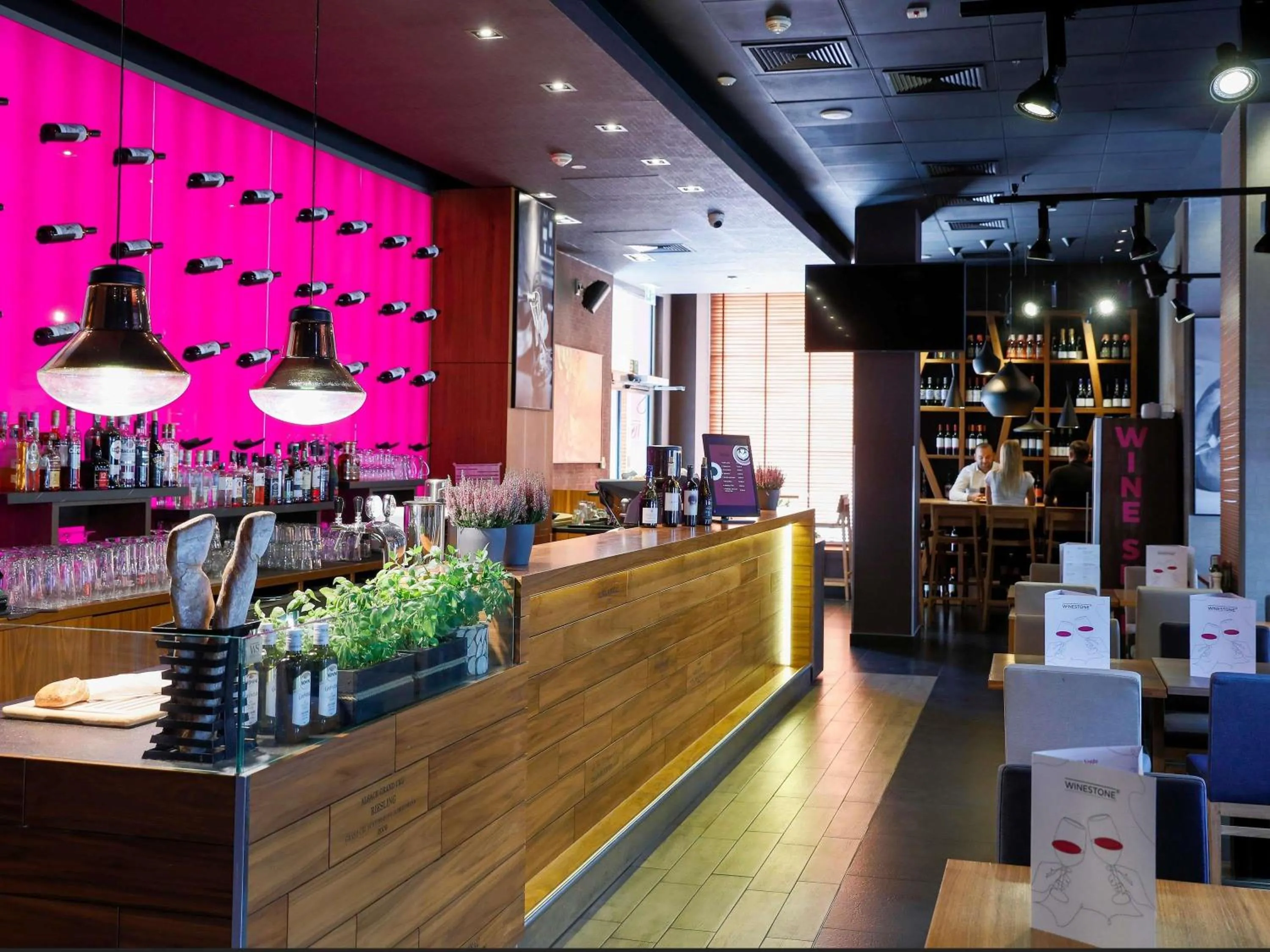 Restaurant/places to eat in Mercure Warszawa Grand