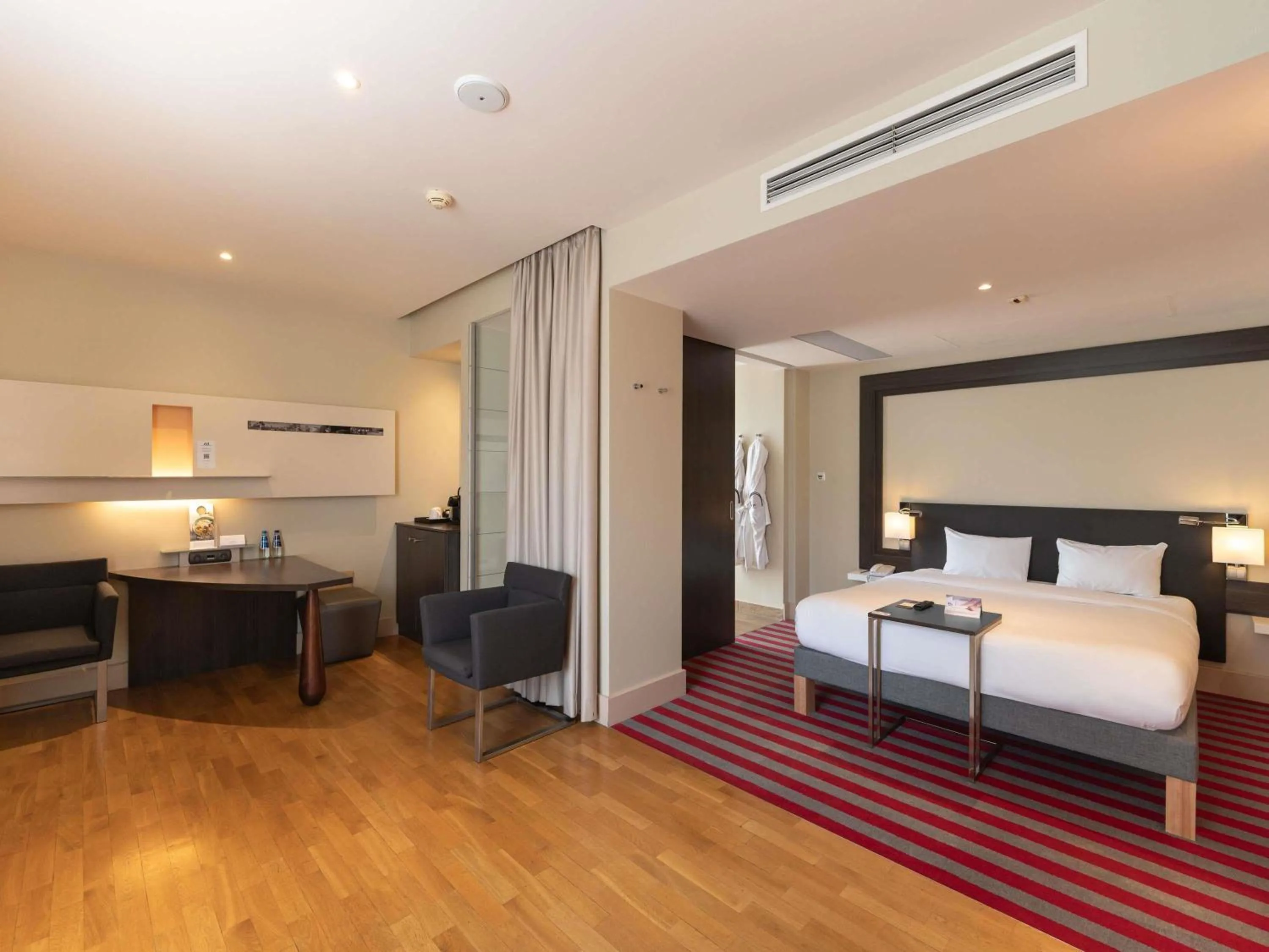 Bedroom, Bed in Mercure Warszawa Grand