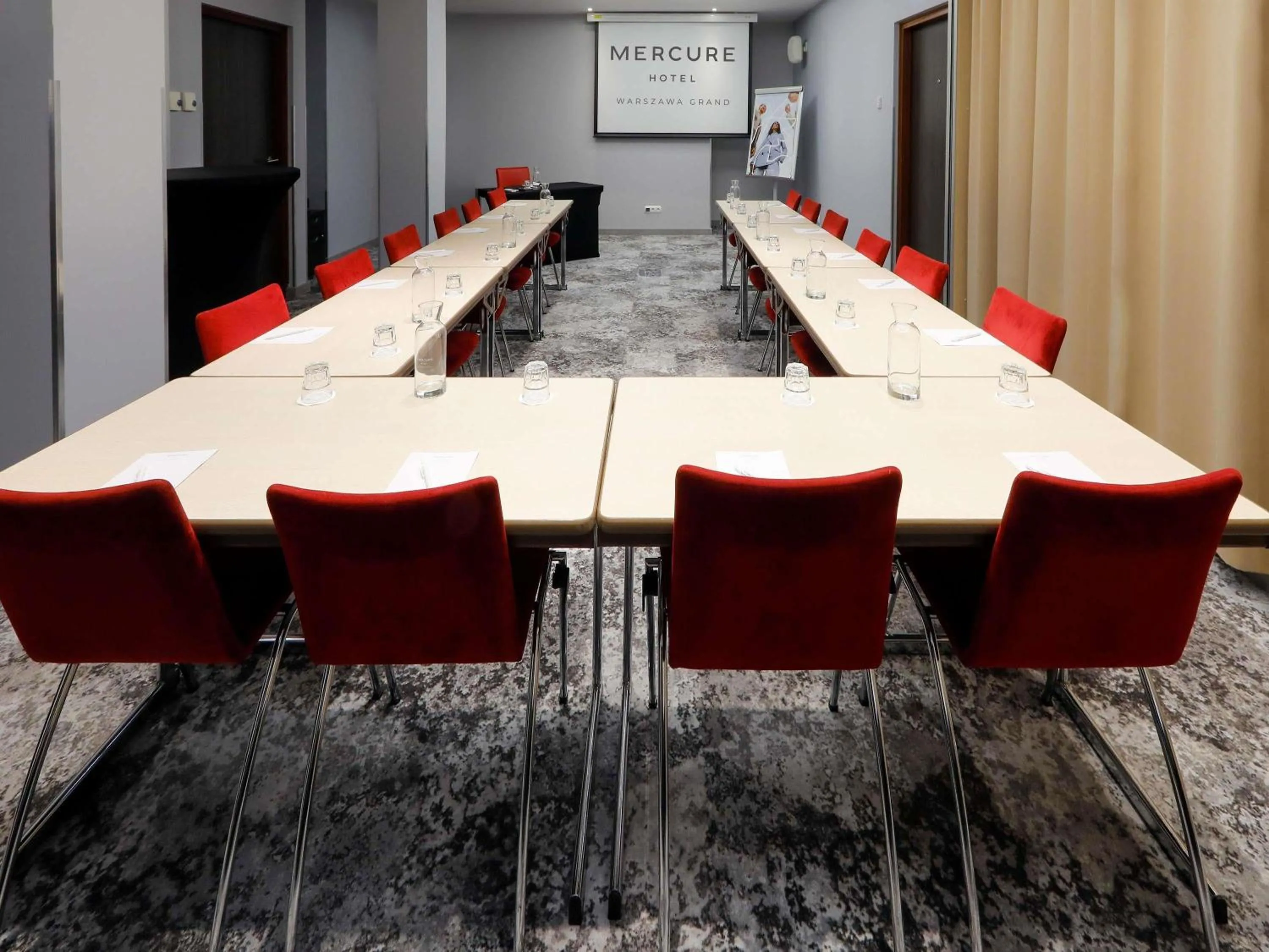 Meeting/conference room in Mercure Warszawa Grand