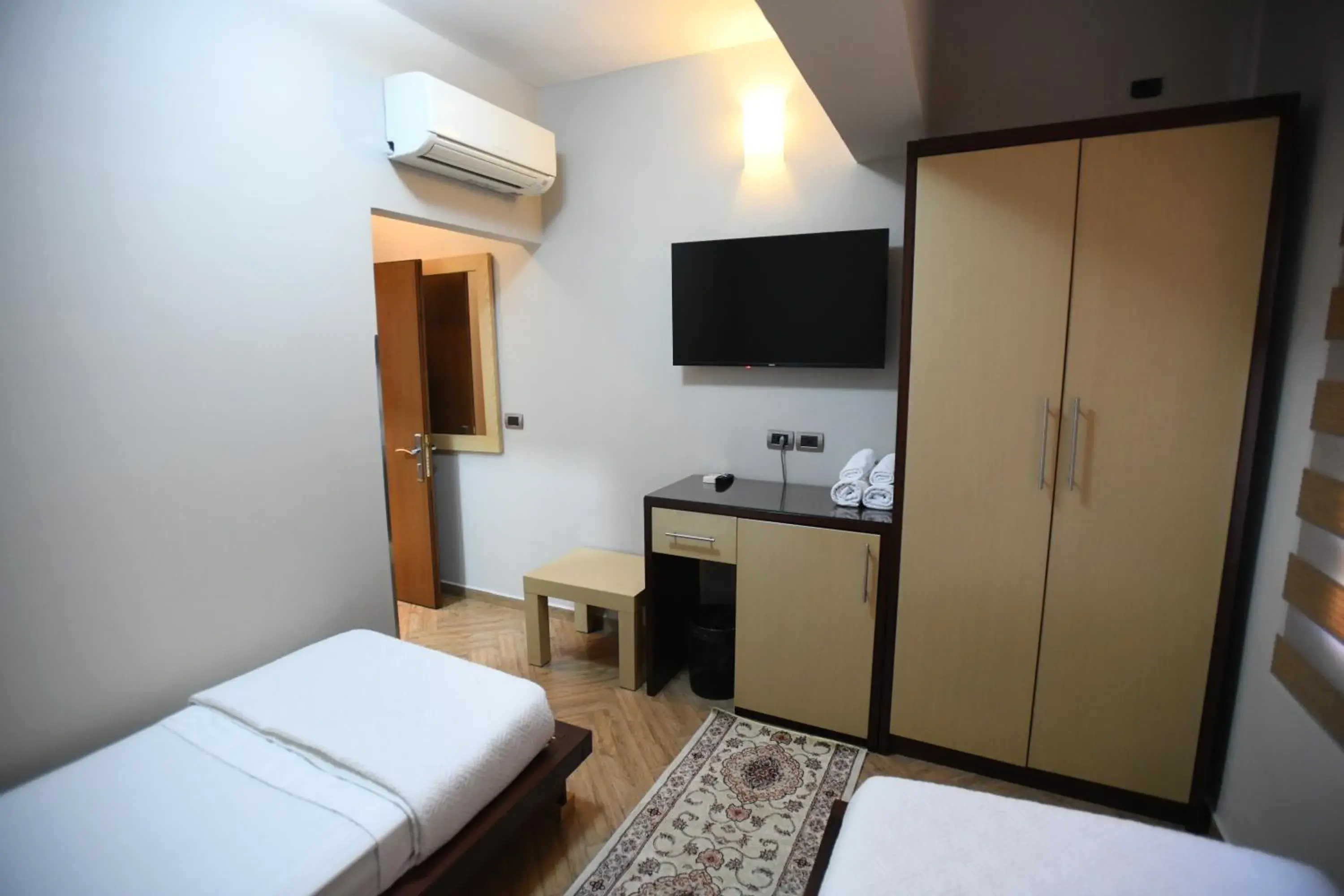 Twin Room in Hotel Gega Twin Room in Hotel Gega