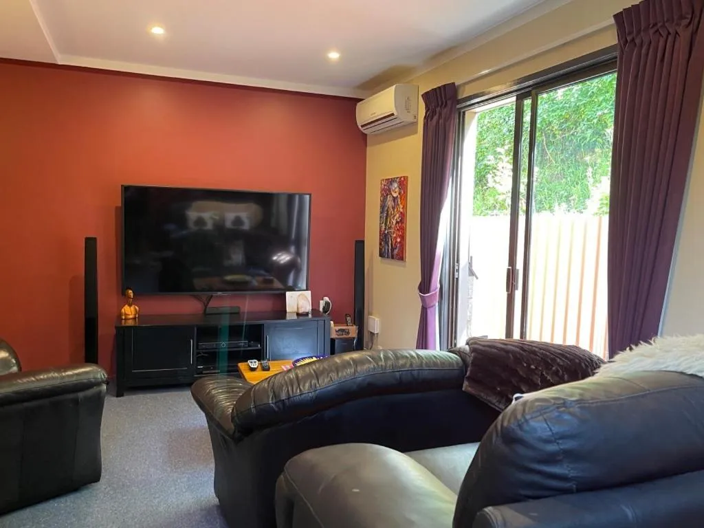 TV and multimedia in Harbour Lodge