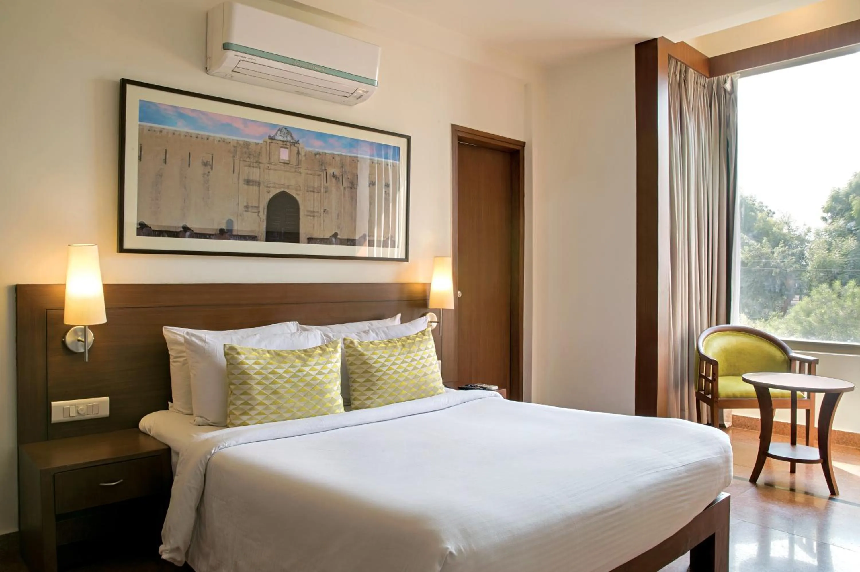 Bedroom, Bed in Lemon Tree Hotel Alwar,Sariska