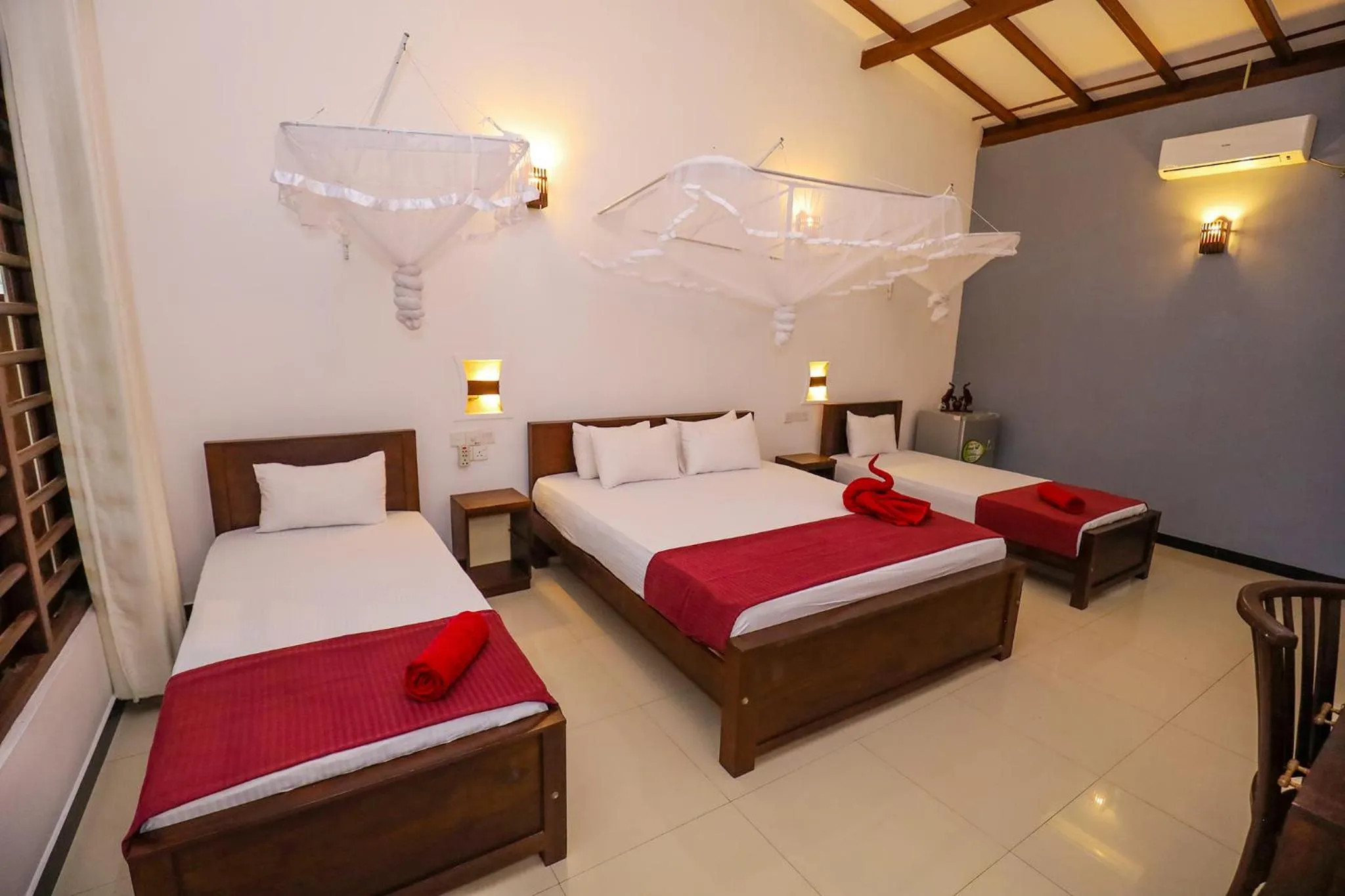 Bedroom, Bed in Tinara River Inn, Weligama