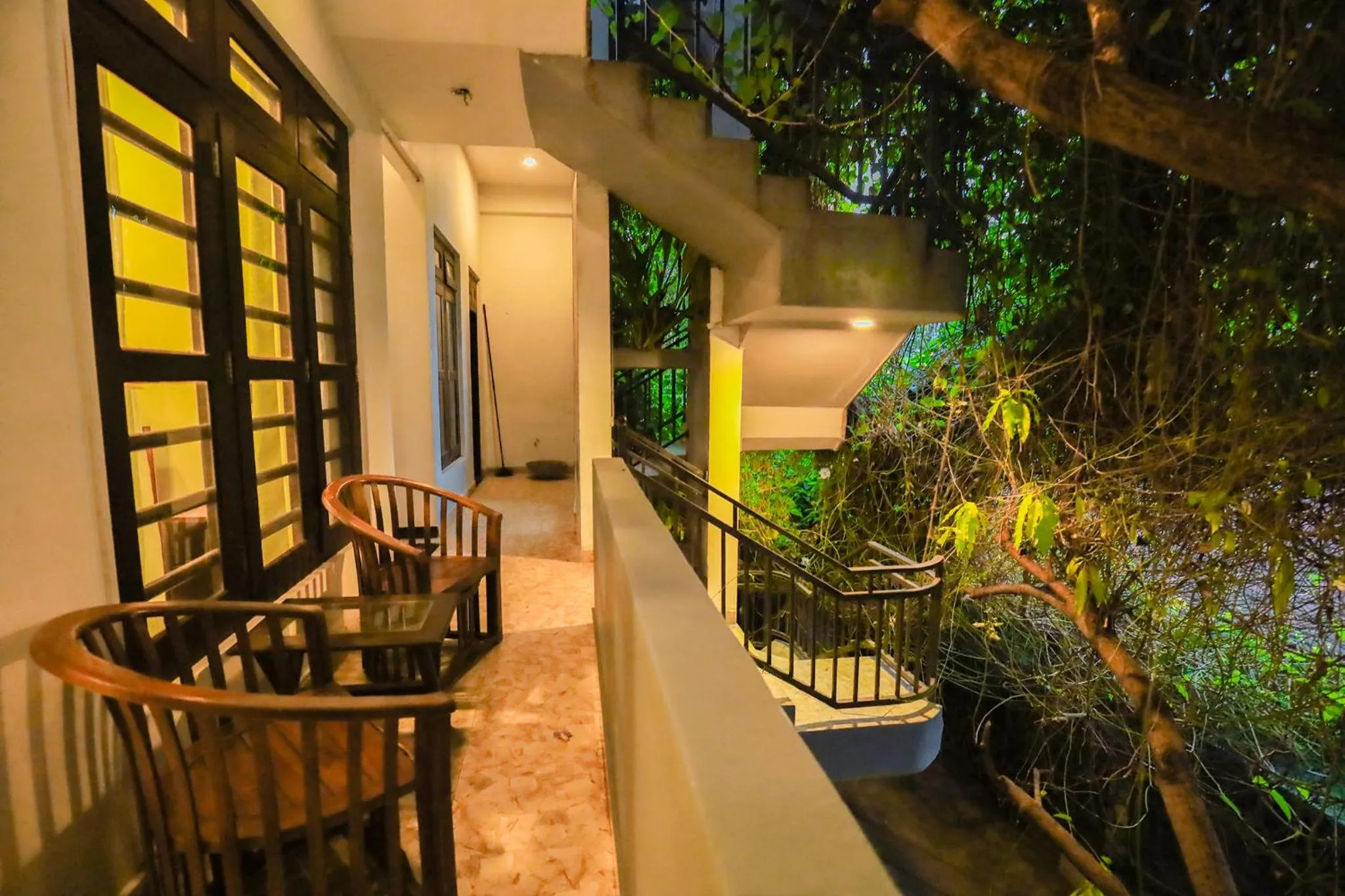 Night in Tinara River Inn, Weligama