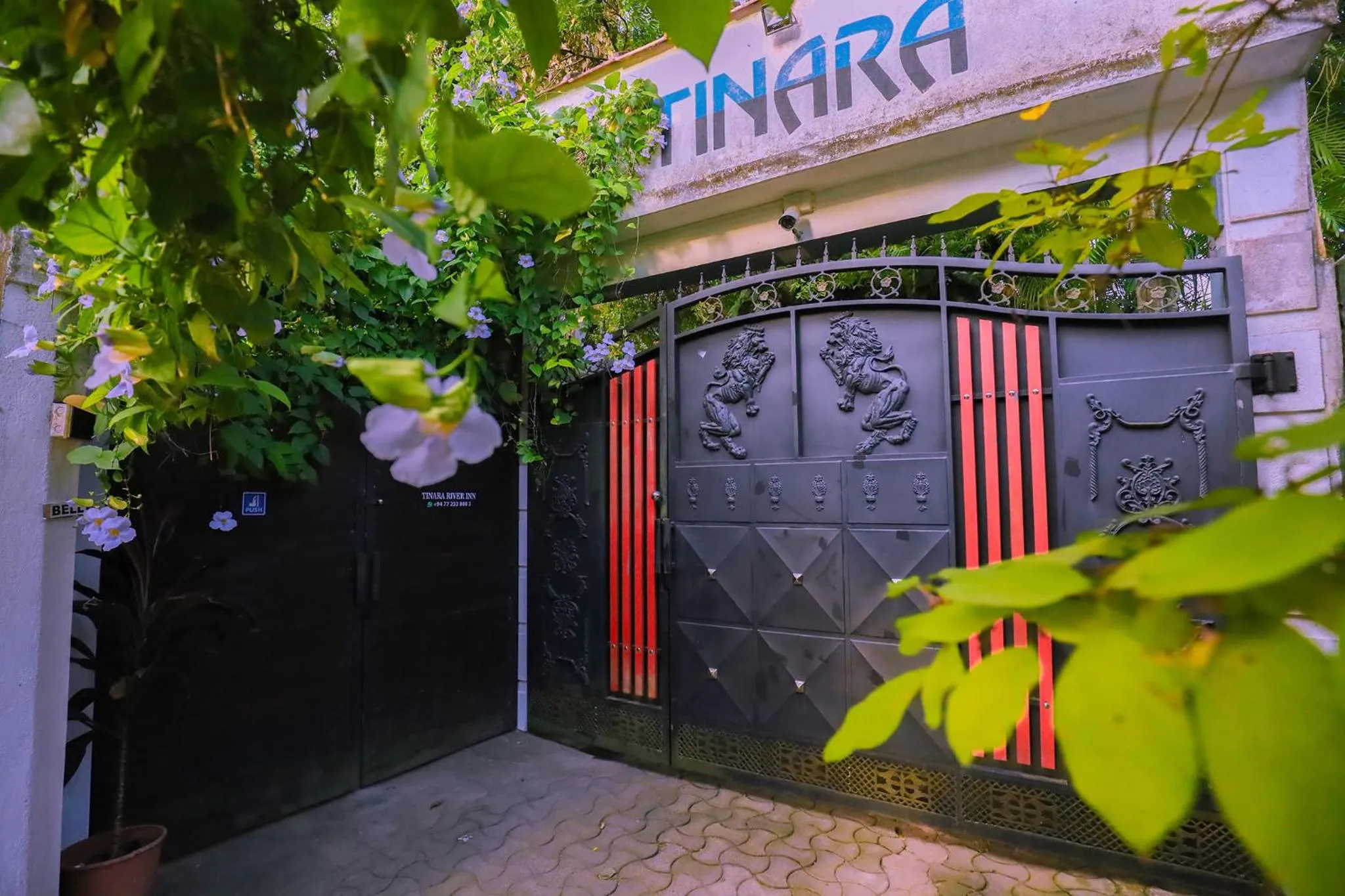 Facade/entrance in Tinara River Inn, Weligama