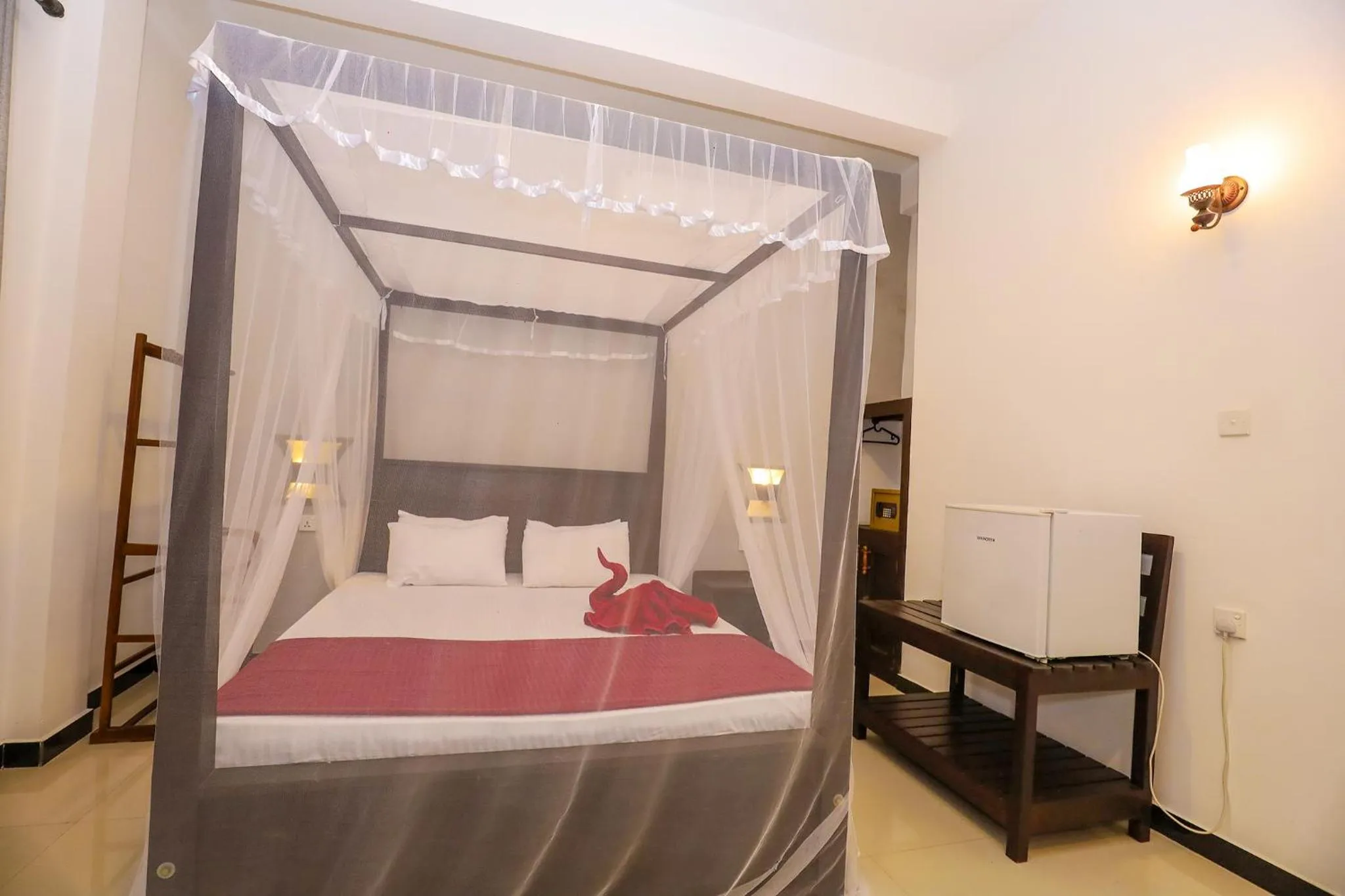 Bed in Tinara River Inn, Weligama