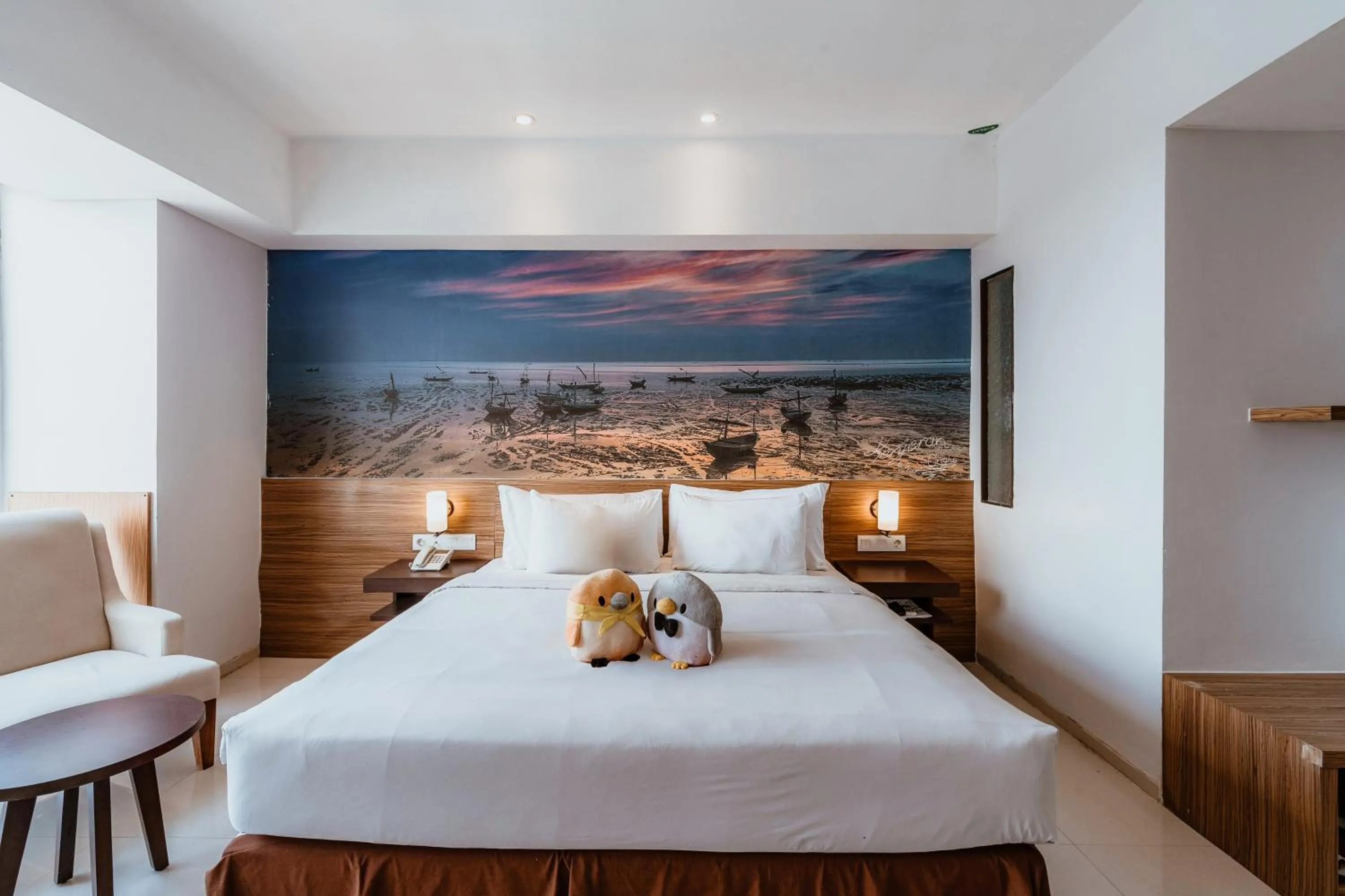 Bedroom, Bed in Ascent Premiere Hotel and Convention