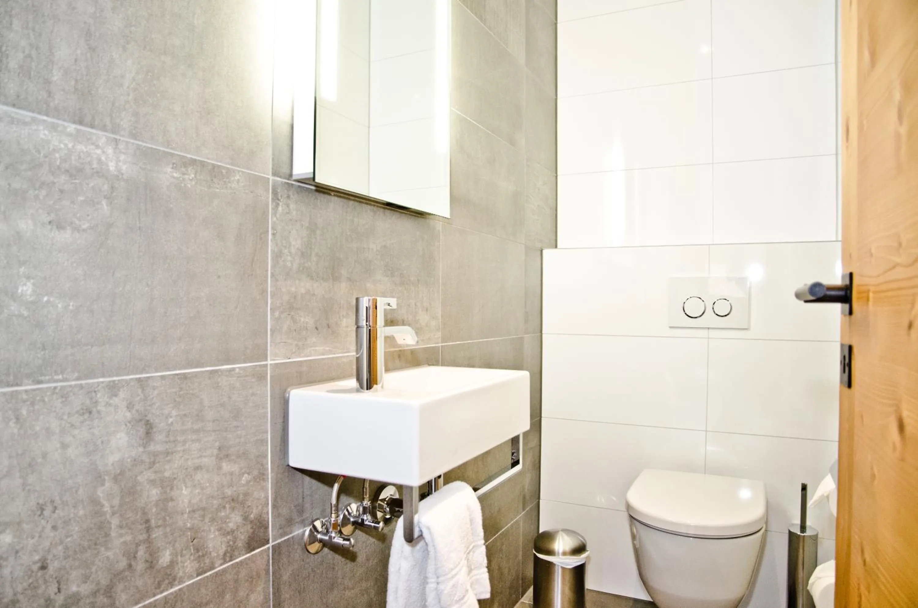 Toilet in Apartment Fortuna 5.5 - GriwaRent AG