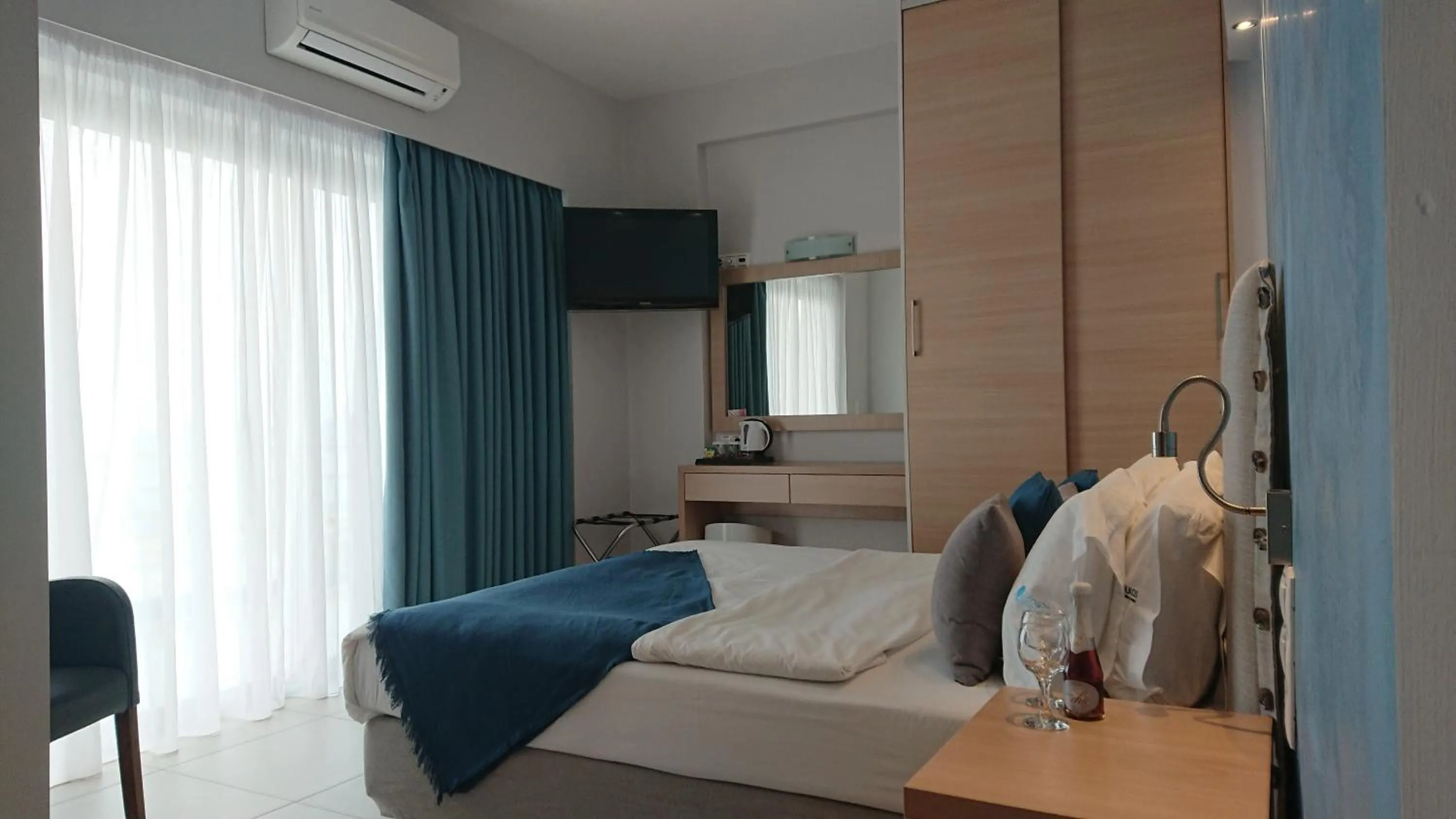 Bedroom, Bed in Diolkos Studios