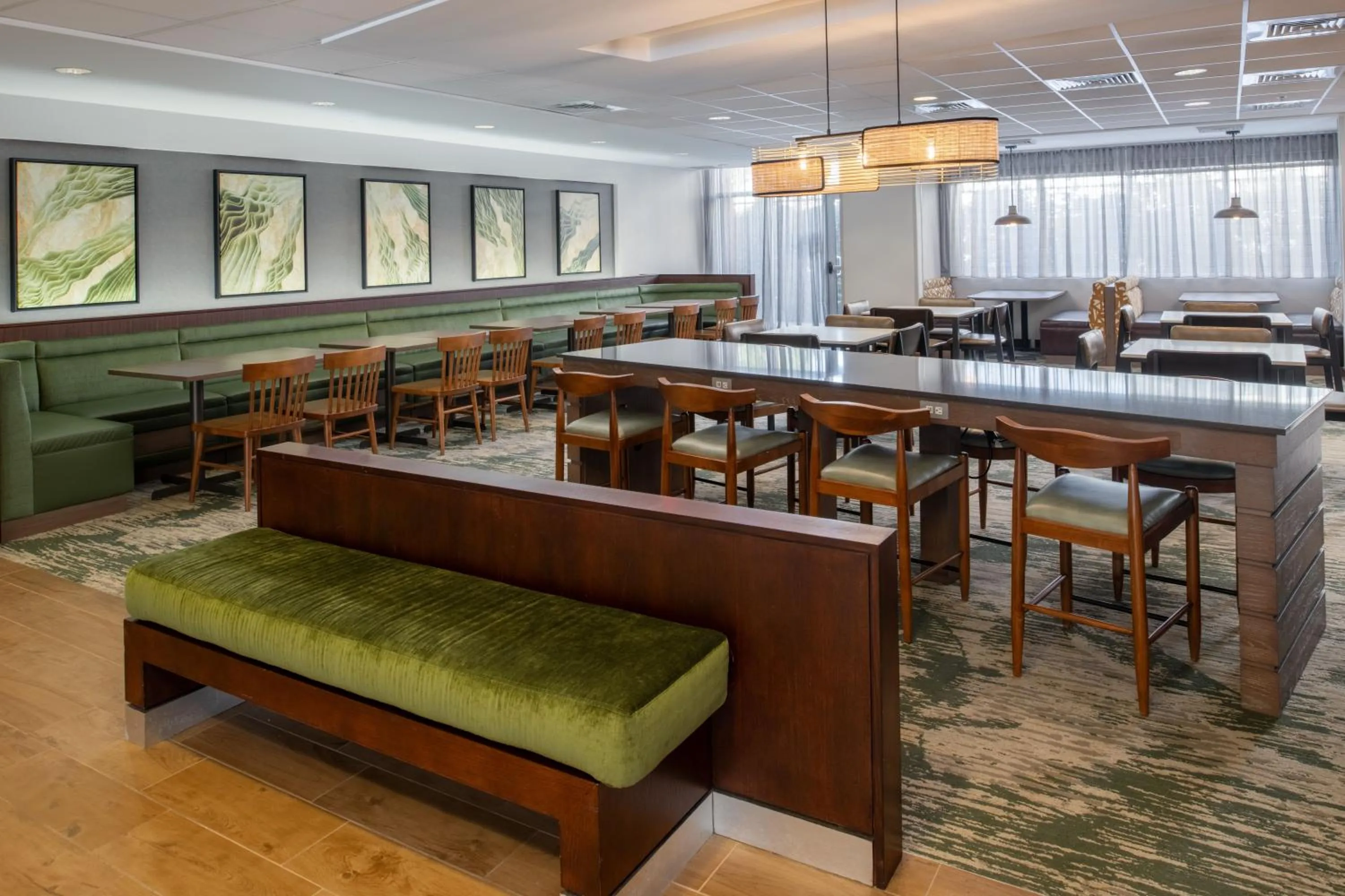 Seating area in Fairfield Inn & Suites by Marriott Tampa Westshore/Airport