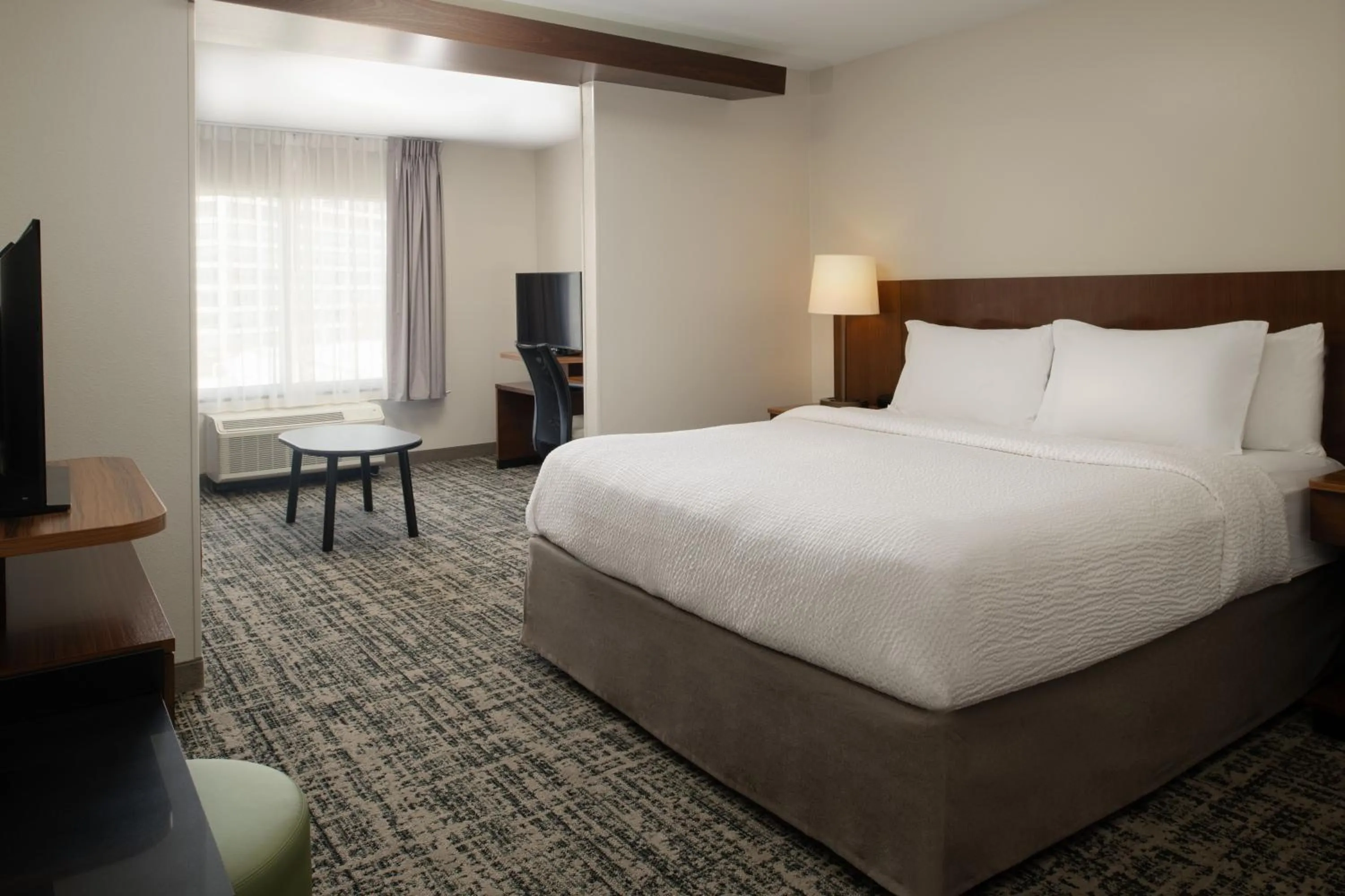 Bedroom, Bed in Fairfield Inn & Suites by Marriott Tampa Westshore/Airport