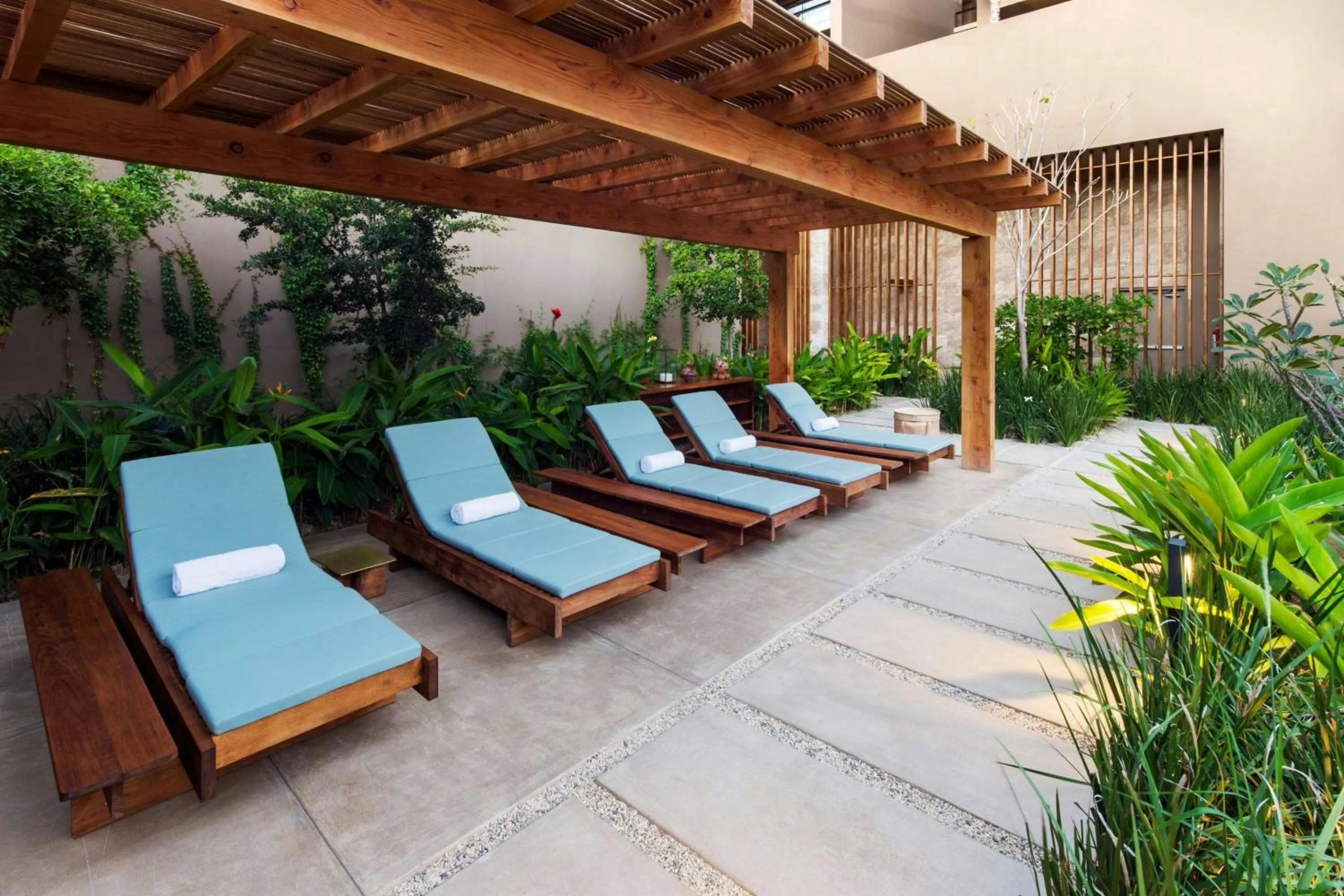 Lounge or bar in JW Marriott Los Cabos Beach Resort & Spa