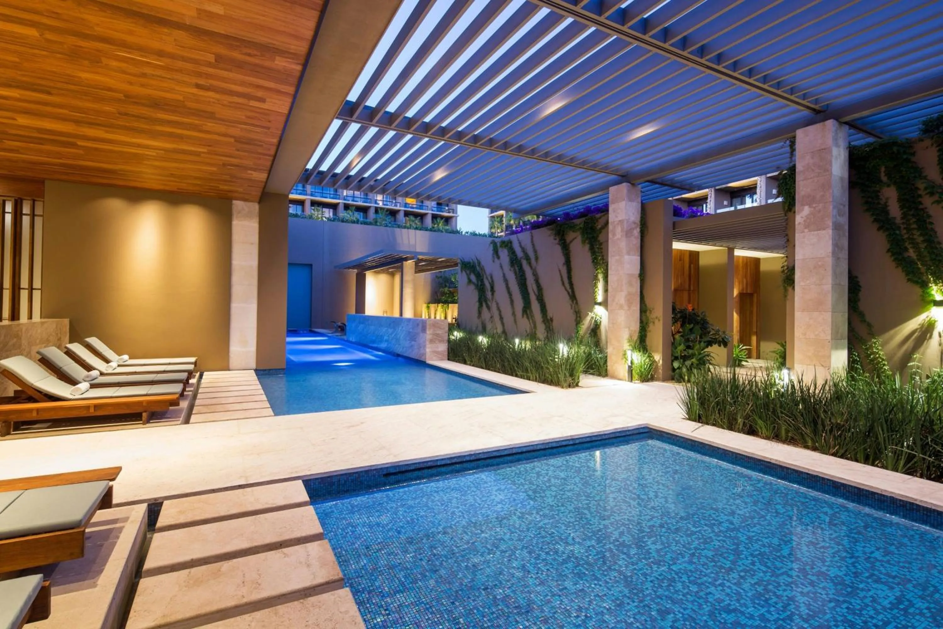 Swimming pool in JW Marriott Los Cabos Beach Resort & Spa