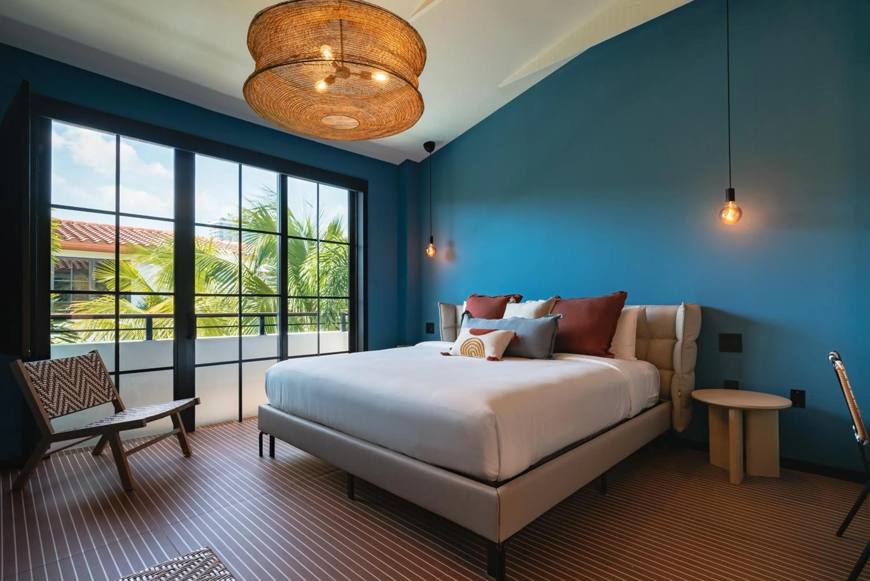 King Room with Balcony in Maison Felix