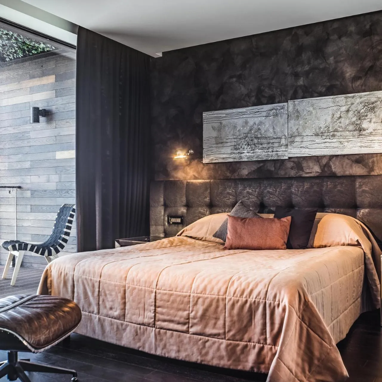 Bed in M1 Club Hotel