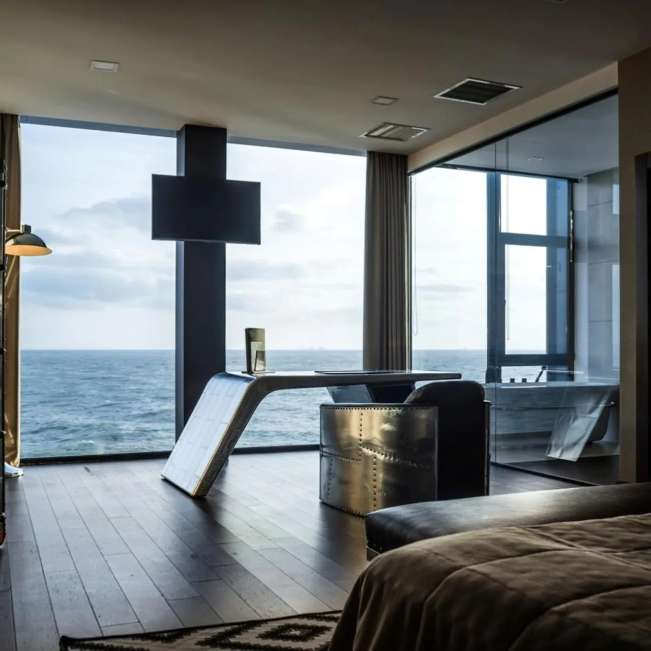 Photo of the whole room in M1 Club Hotel