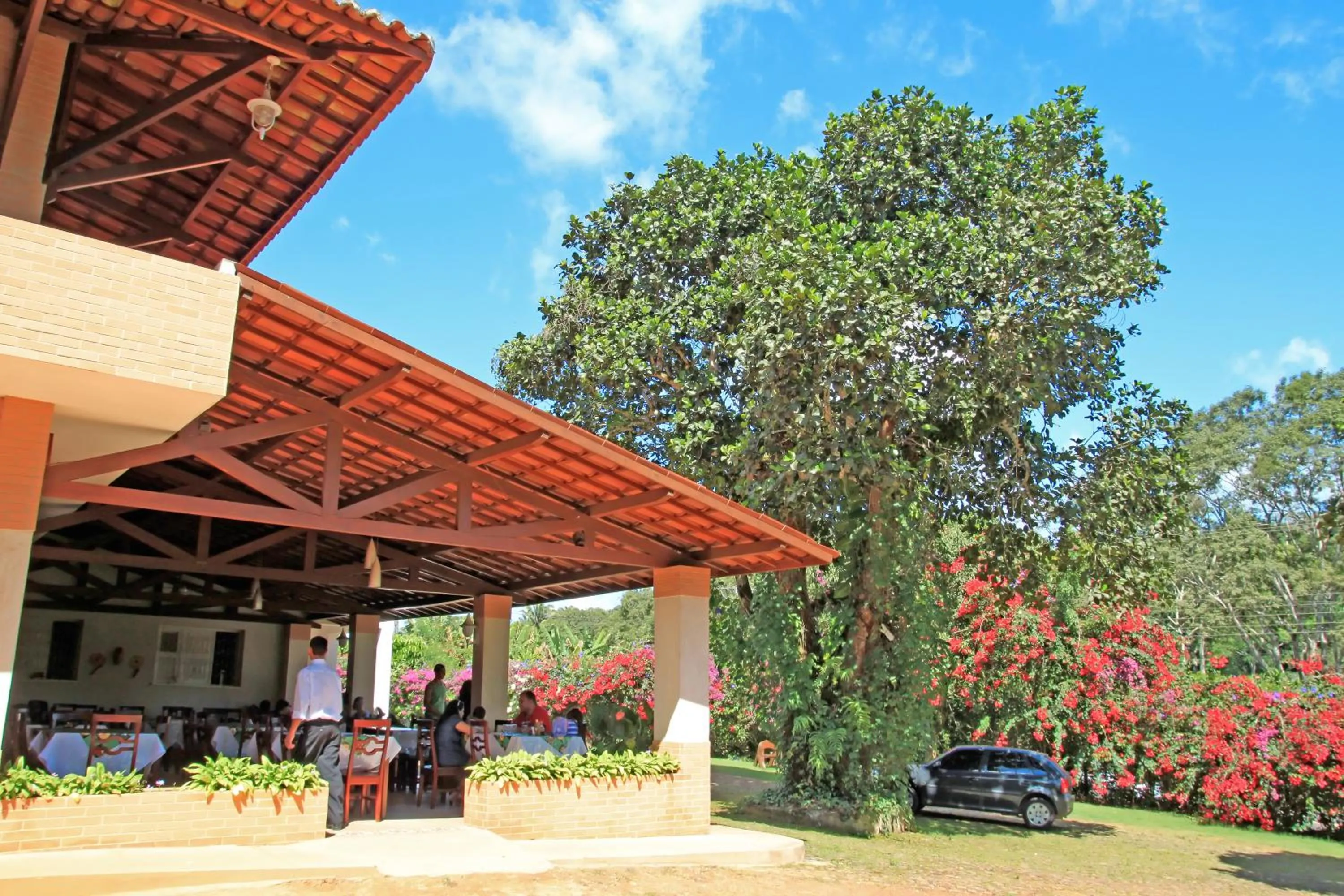 Restaurant/places to eat in Pousada Gruta