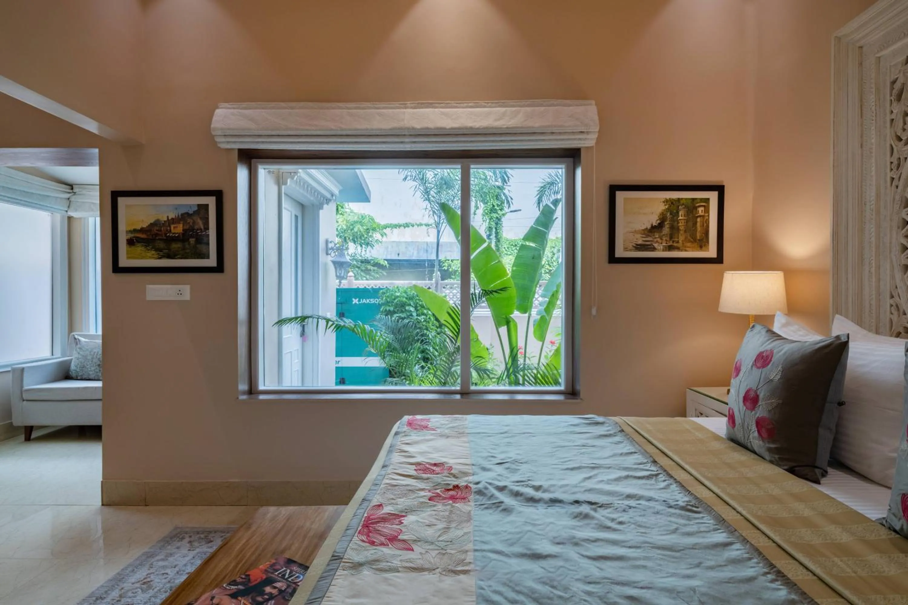 Photo of the whole room, Bed in juSTa Luxe Kashi Parampara, Varanasi