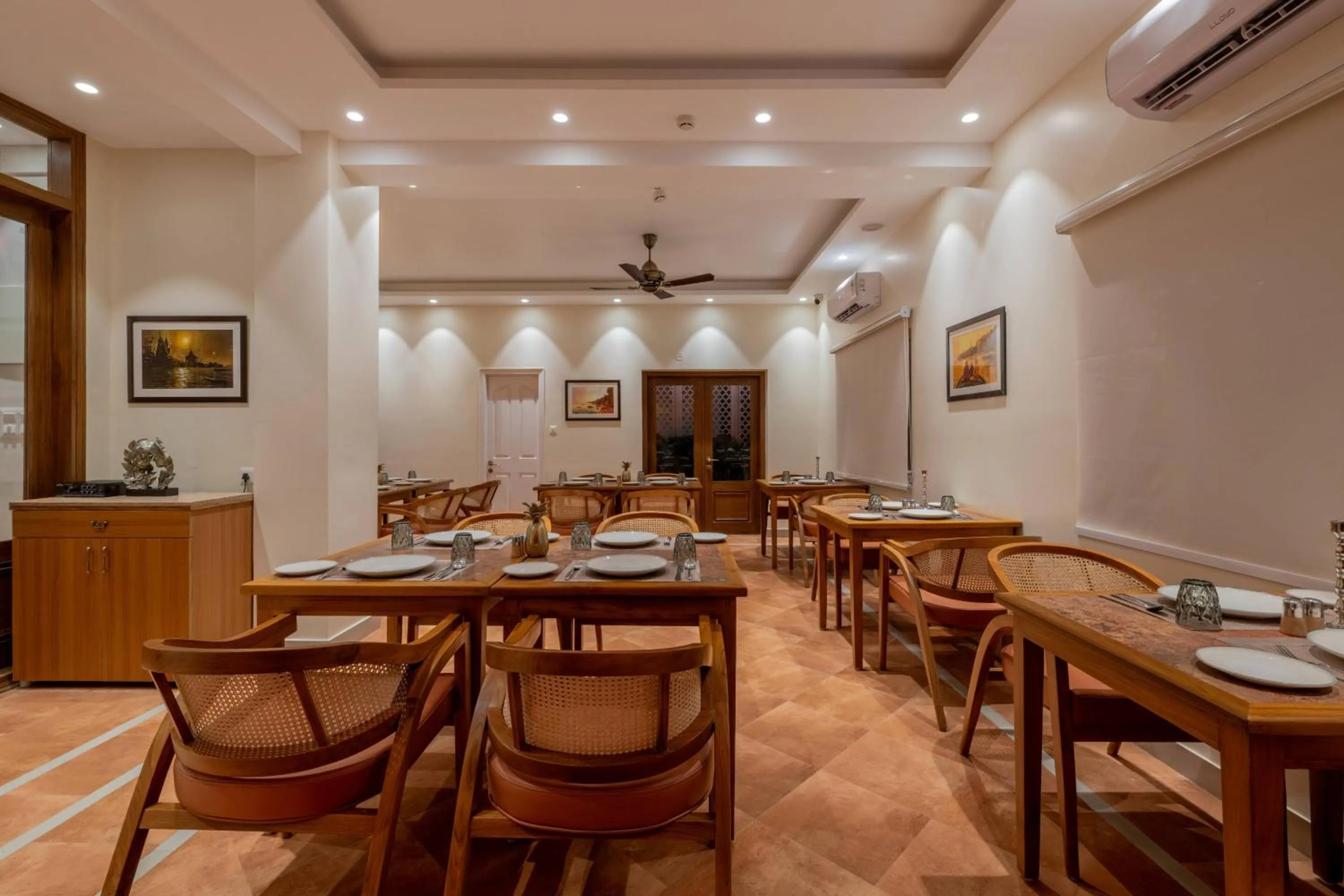 Restaurant/places to eat in juSTa Luxe Kashi Parampara, Varanasi